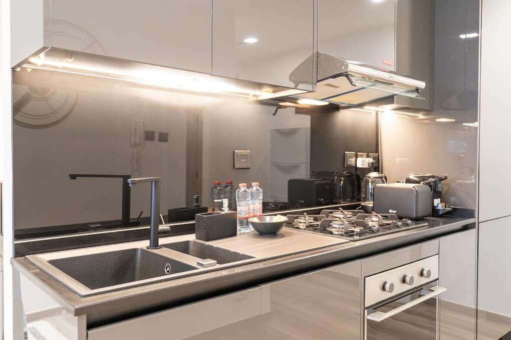 Apartment Czechin New Listing Stylish Modern Comforts