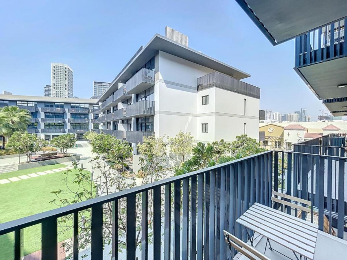 Belgravia 3 - Bright One Bed With Garden View Apartment Dubai
