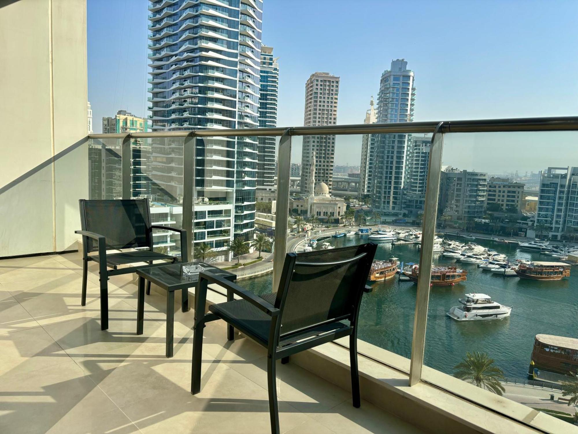 Sparkle Tower Panoramic Marina View 1br