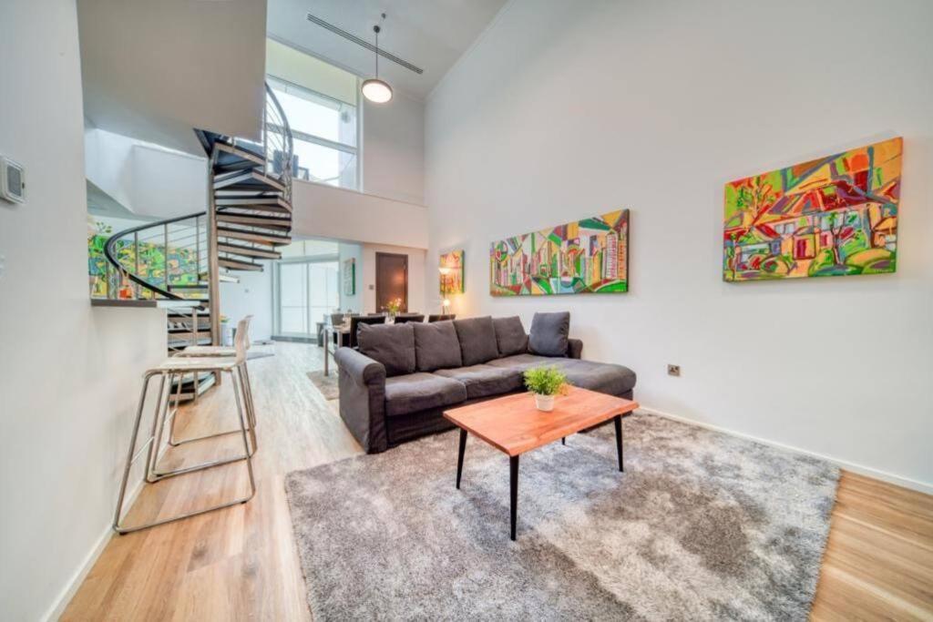 Apartment Stunning 1-bed Duplex - Marina *