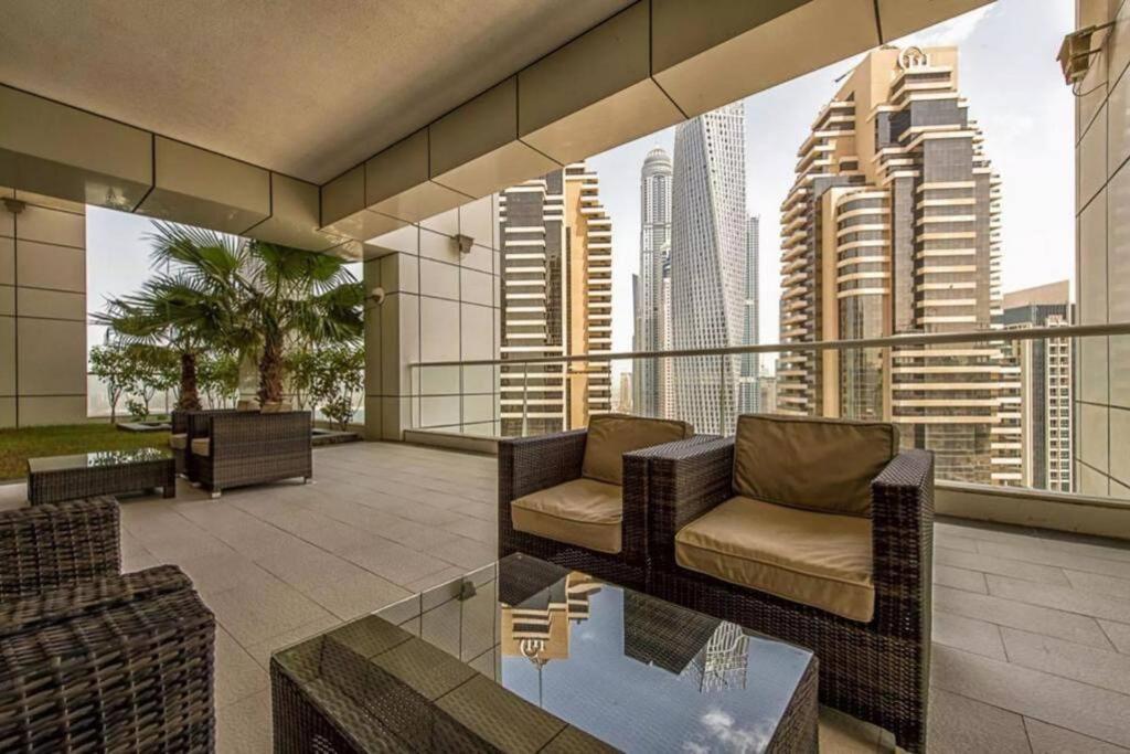 Stunning 1-bed Duplex - Marina * Dubai