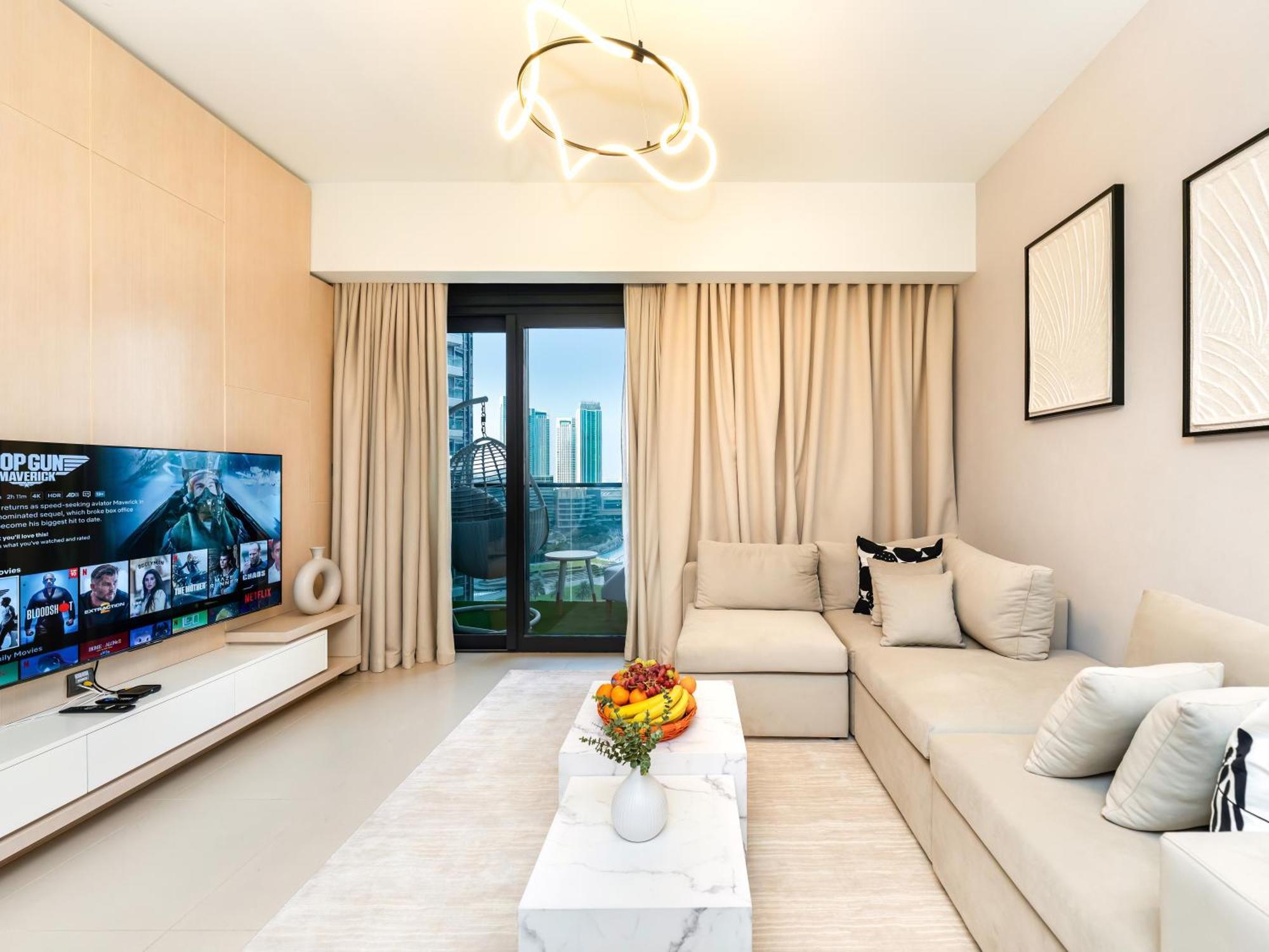 Apartment Exquisite 2 Bedroom I Burj Khalifa & Fountain Views I Free Gym, Pool, Parking, Wi-fi And Ps5 I By Skyline Serenity