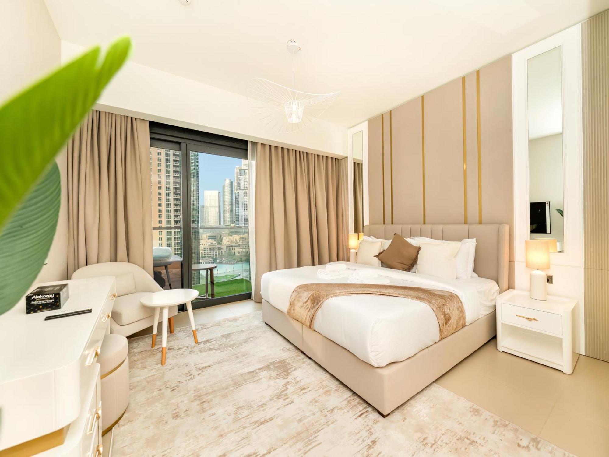 Apartment Exquisite 2 Bedroom I Burj Khalifa & Fountain Views I Free Gym, Pool, Parking, Wi-fi And Ps5 I By Skyline Serenity *