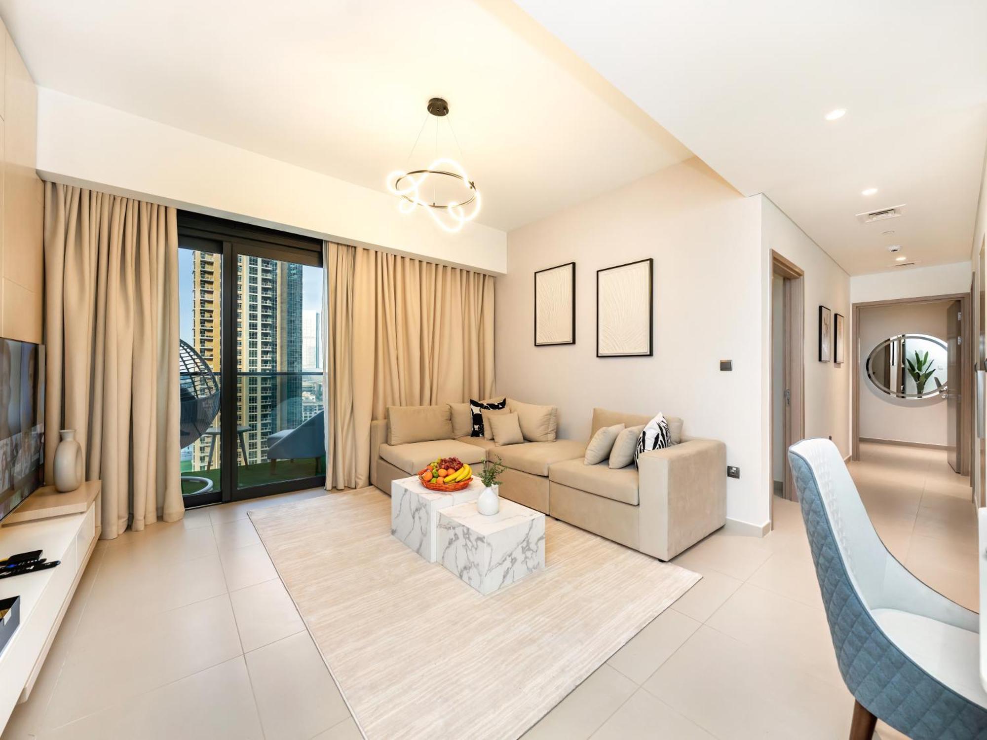 Exquisite 2 Bedroom I Burj Khalifa & Fountain Views I Free Gym, Pool, Parking, Wi-fi And Ps5 I By Skyline Serenity Apartment