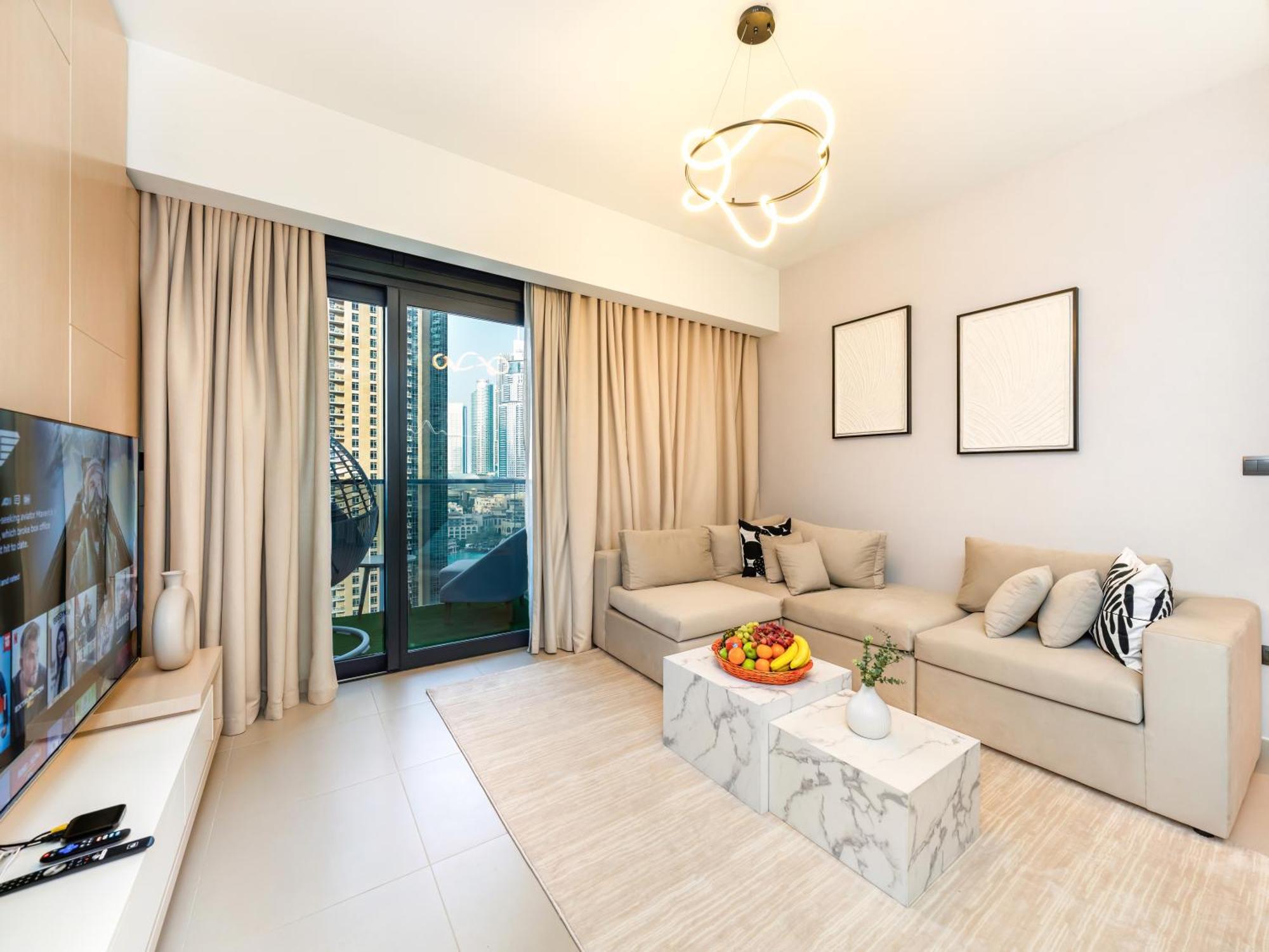 Exquisite 2 Bedroom I Burj Khalifa & Fountain Views I Free Gym, Pool, Parking, Wi-fi And Ps5 I By Skyline Serenity Apartment *