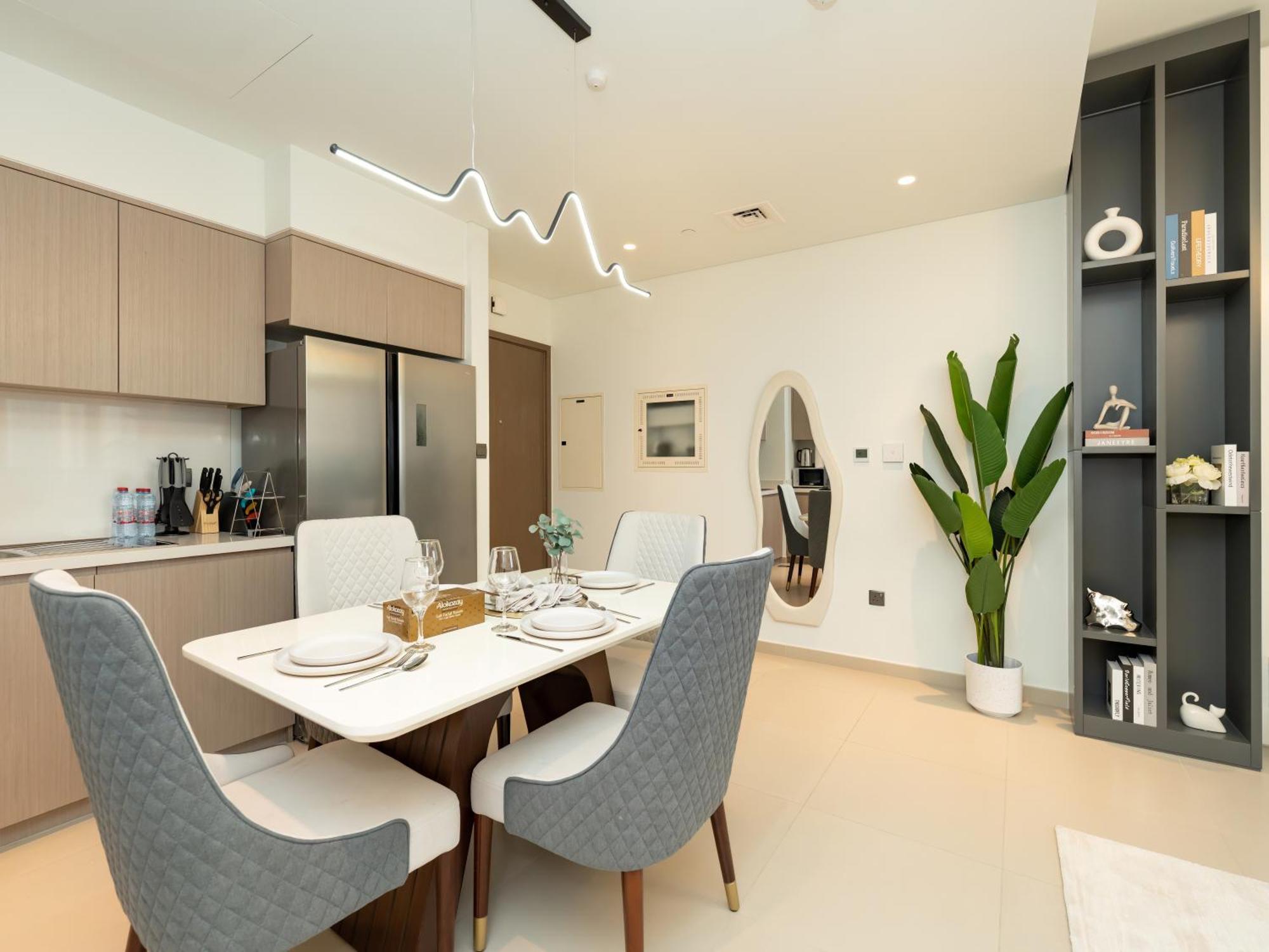 Exquisite 2 Bedroom I Burj Khalifa & Fountain Views I Free Gym, Pool, Parking, Wi-fi And Ps5 I By Skyline Serenity Apartment Dubai