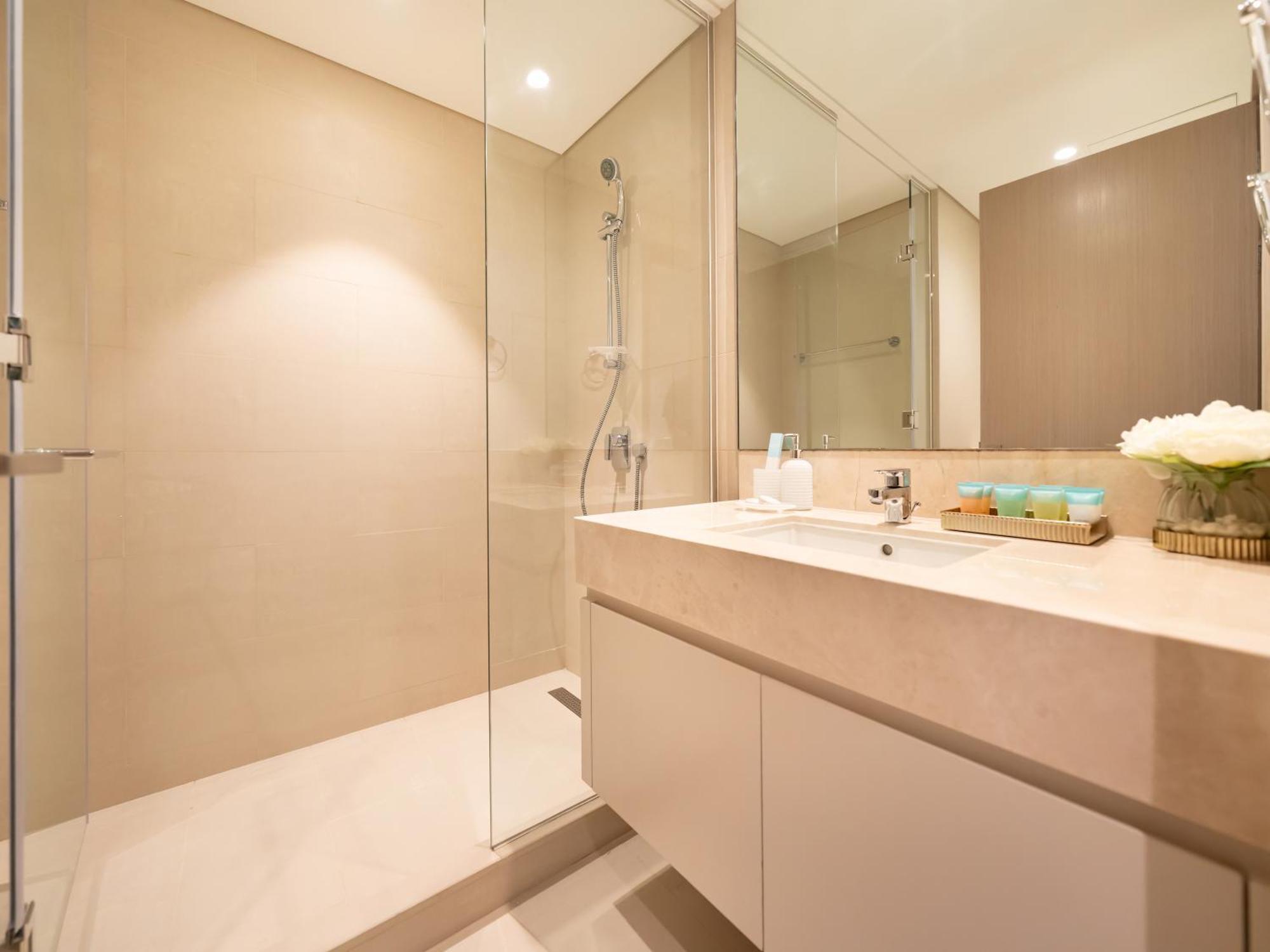 Apartment Exquisite 2 Bedroom I Burj Khalifa & Fountain Views I Free Gym, Pool, Parking, Wi-fi And Ps5 I By Skyline Serenity Dubai