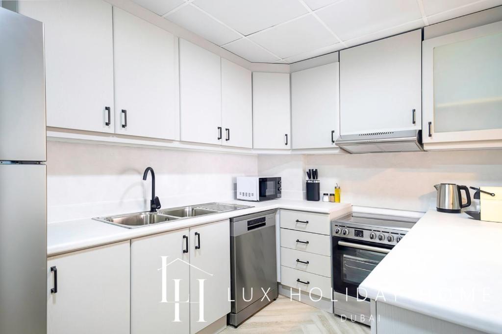 Lux The Premium Eye View Apartment Dubai
