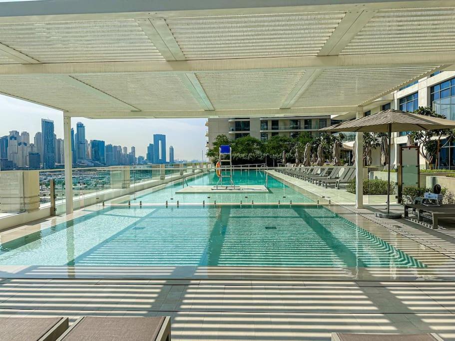 Apartment Higuests - Marina Retreat, Luxurious 3br Steps From The