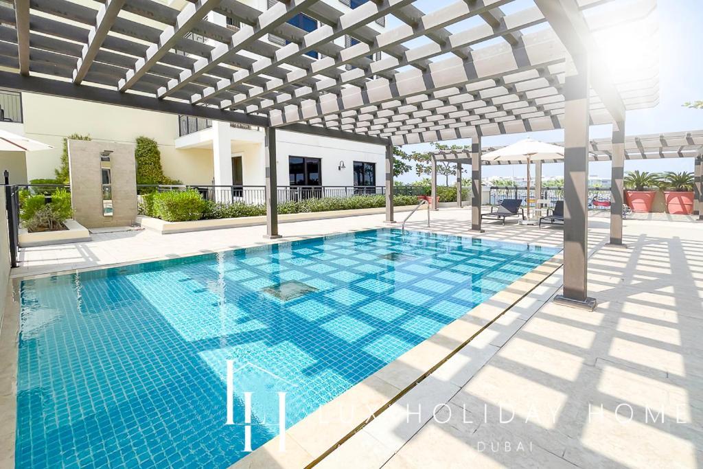 Lux The Elegant Sea View Apartment *