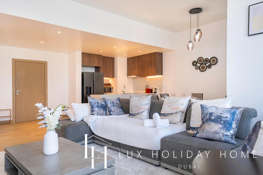 Lux The Elegant Sea View Apartment Dubai