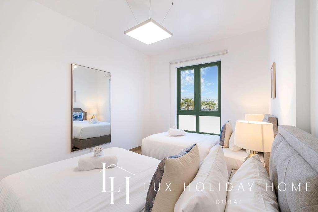 Lux The Elegant Sea View Apartment Dubai