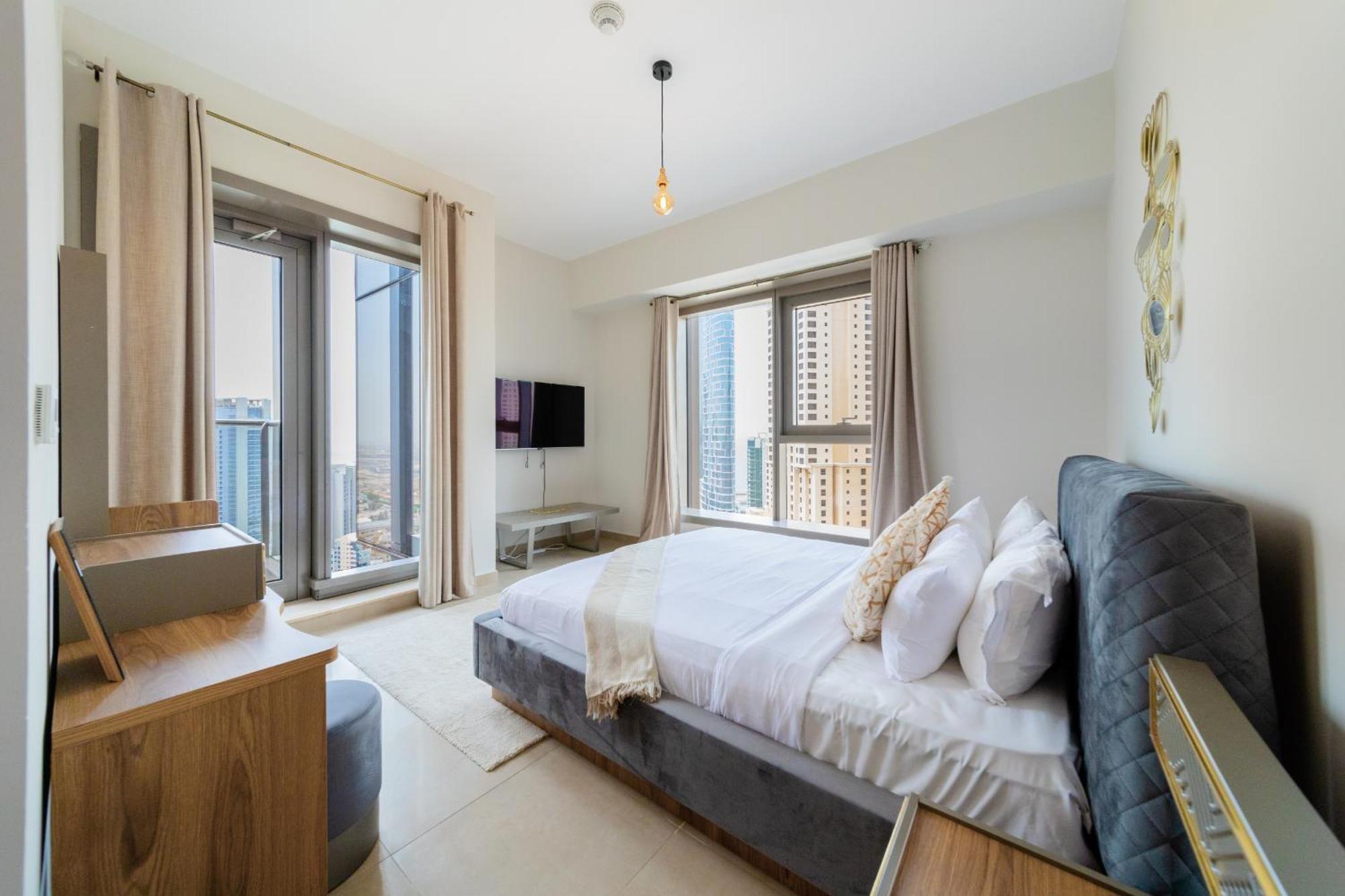 Eden's Homes & - Sparkle Tower Apartment