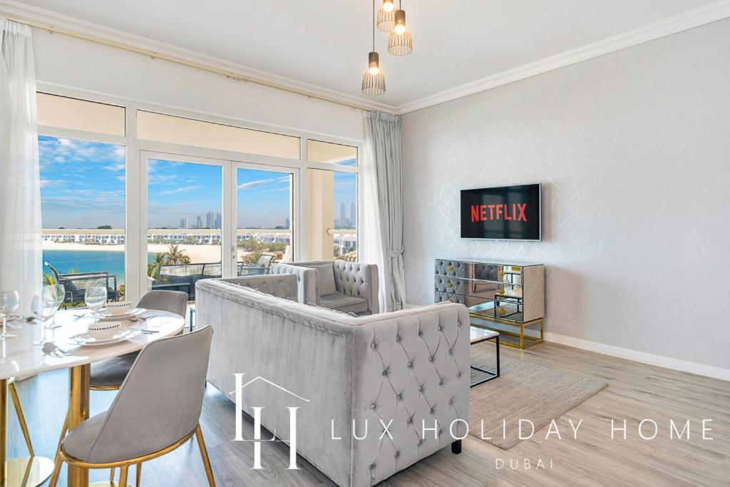Lux - The Shoreline House Dubai