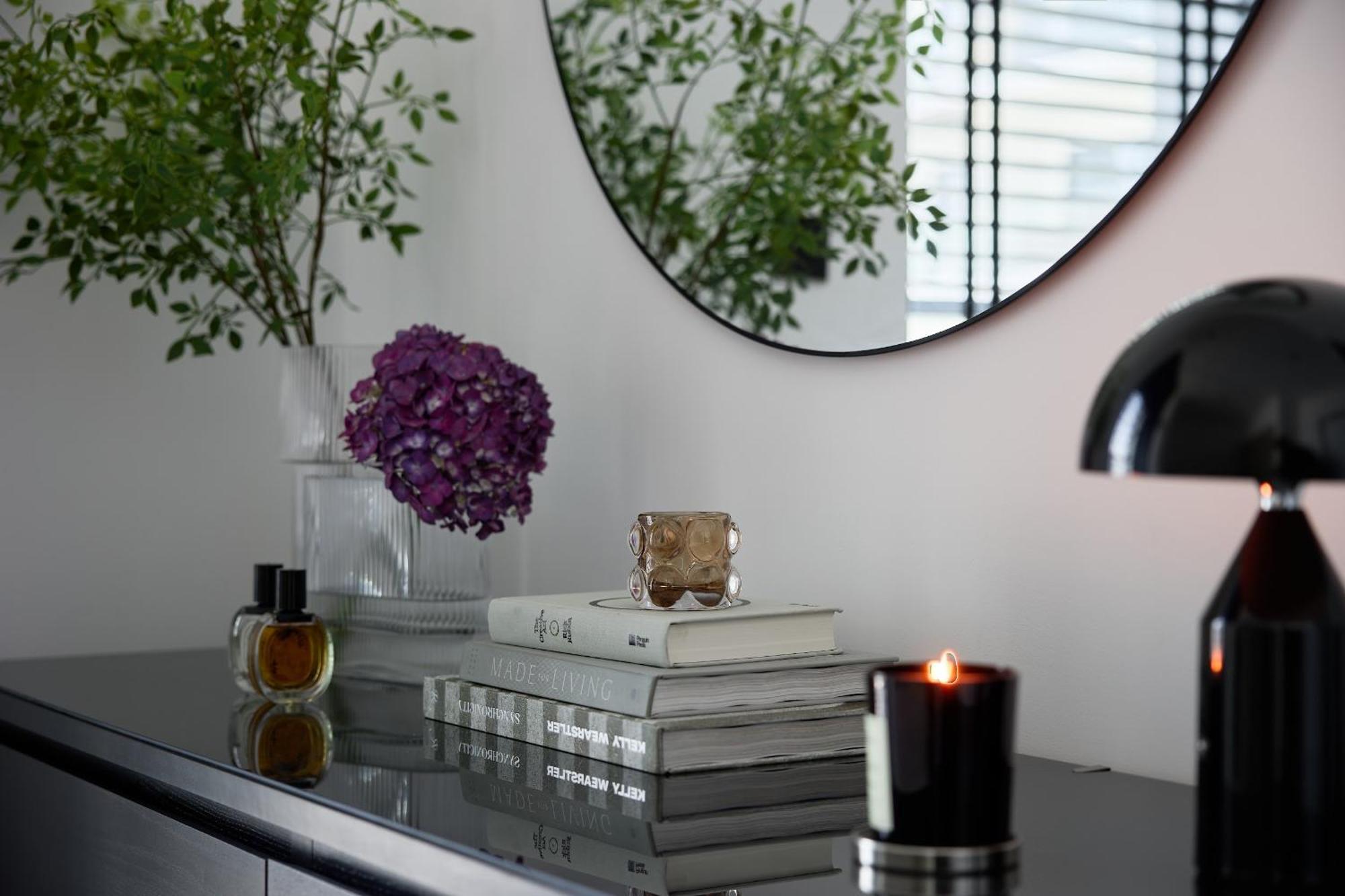 Luxury 1br Apartment, Canal View Apartment