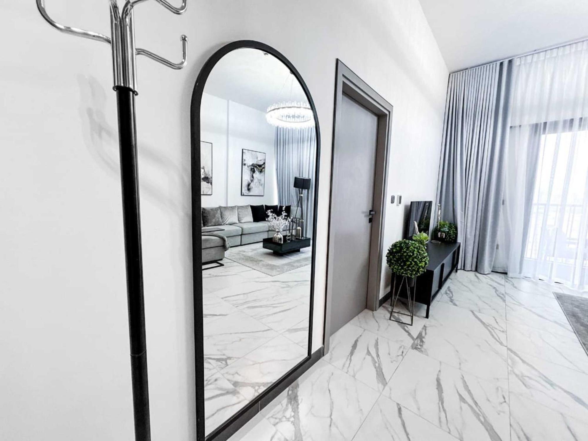 Upgraded 1bdr In Mag 930 , Al Merkadh Apartment