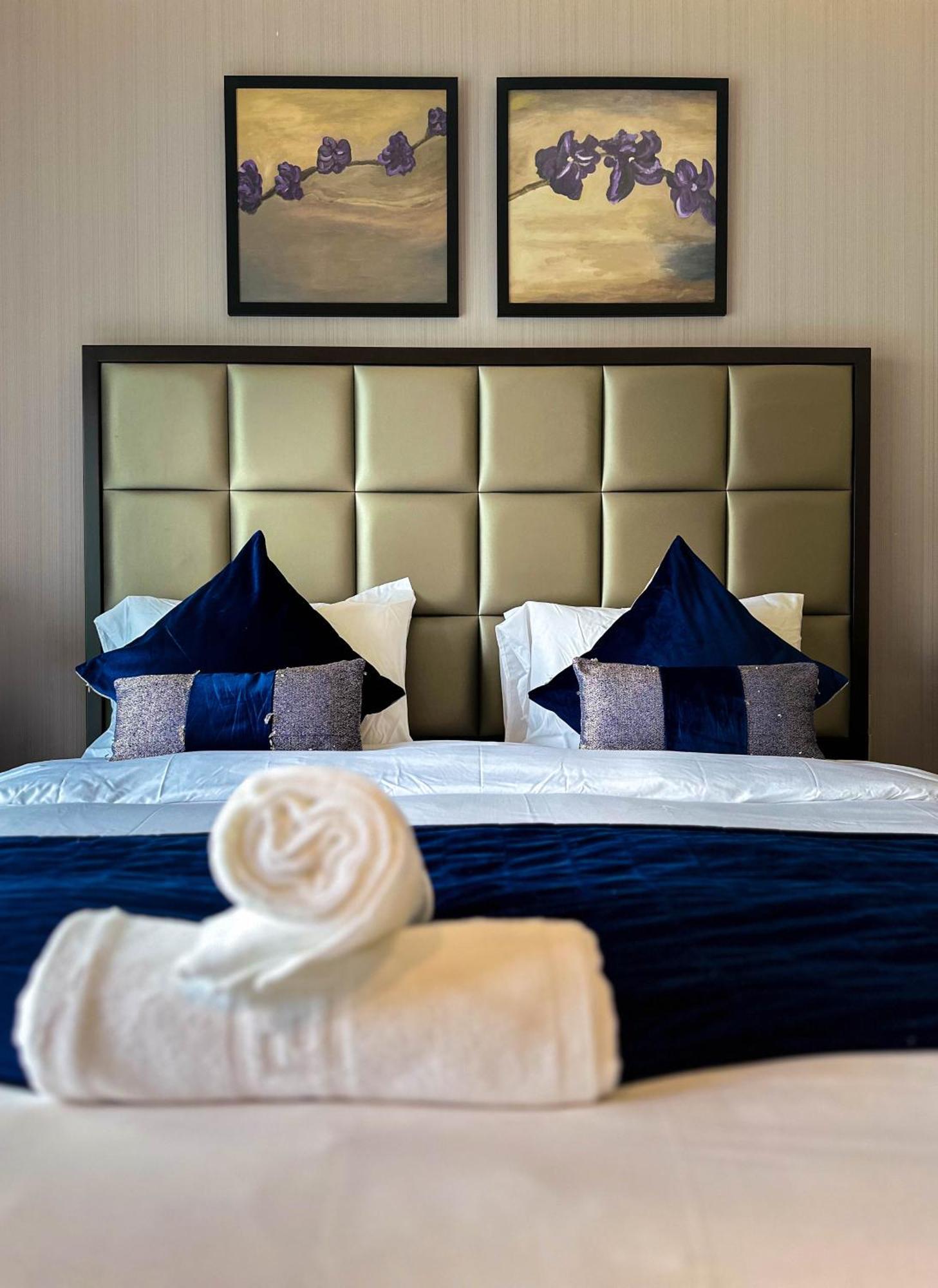 Apartment Naseem - Cozy With & Pool Views In Business Bay *