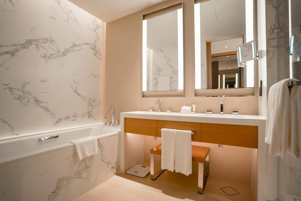 Address Opera 2br 54th Floor