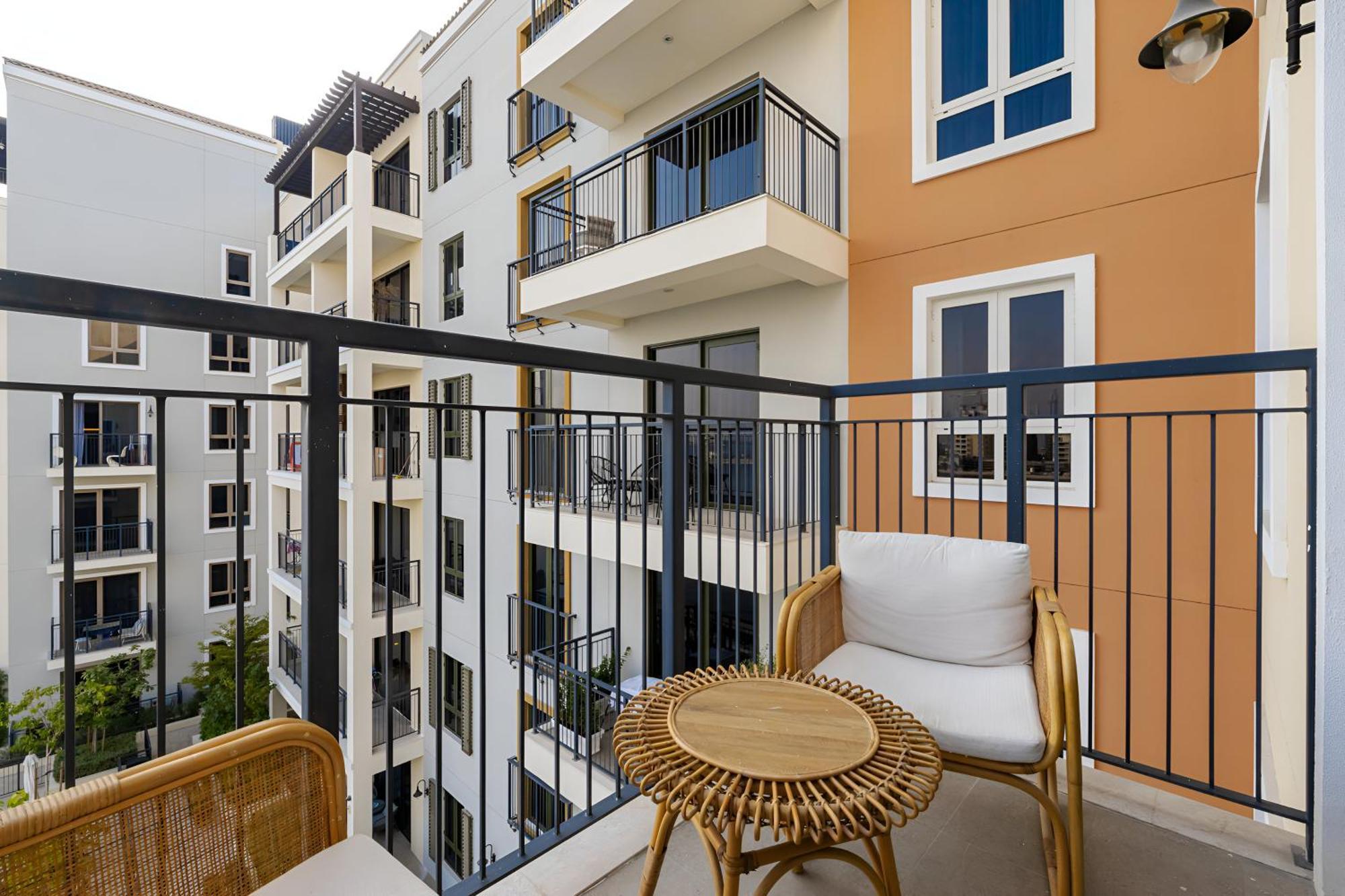 Full Sea And Pool View 1br Le Pont Bldg3 Apartment