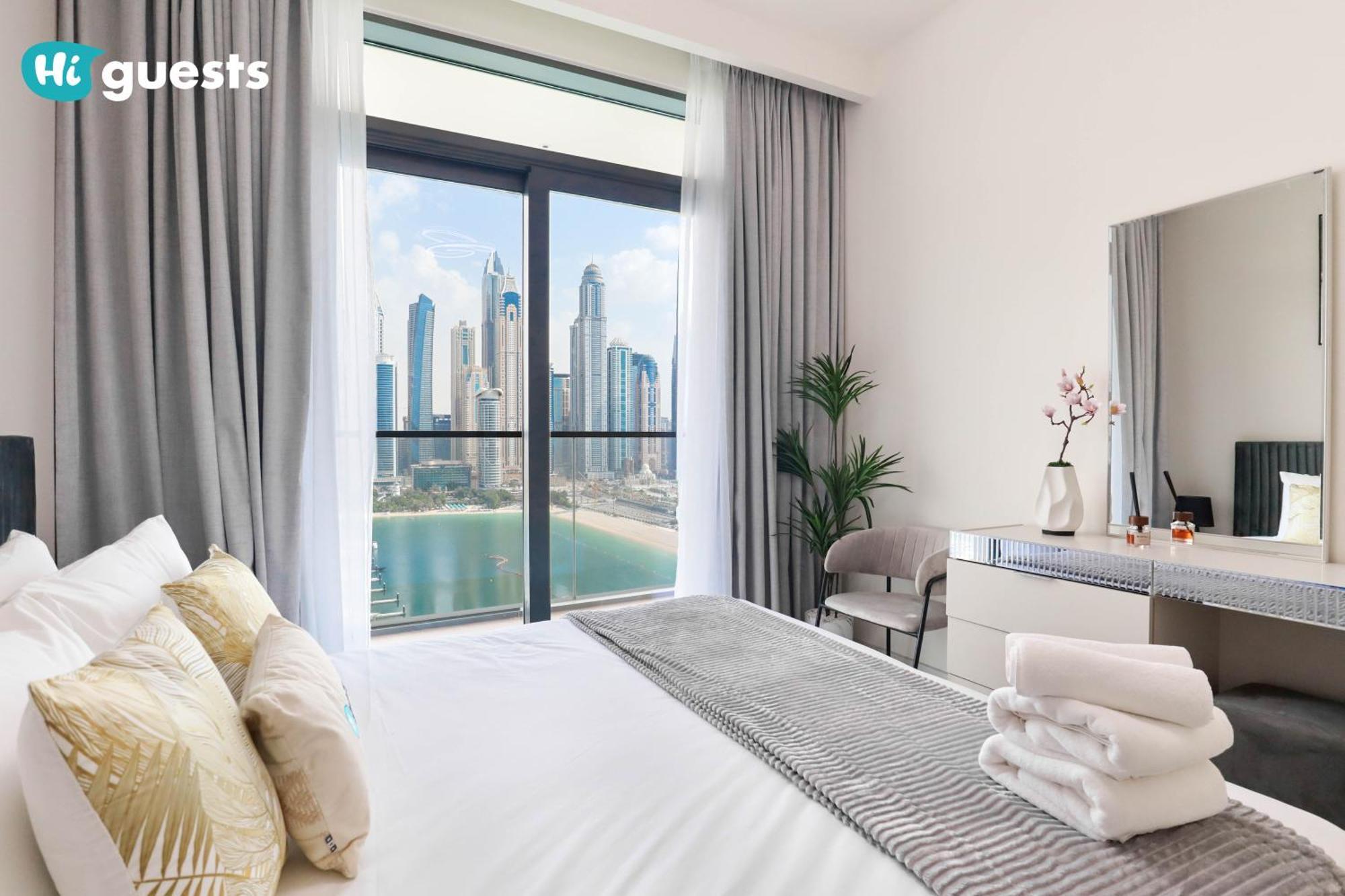 Apartment Higuests - Marina Retreat, Luxurious 3br Steps From The *