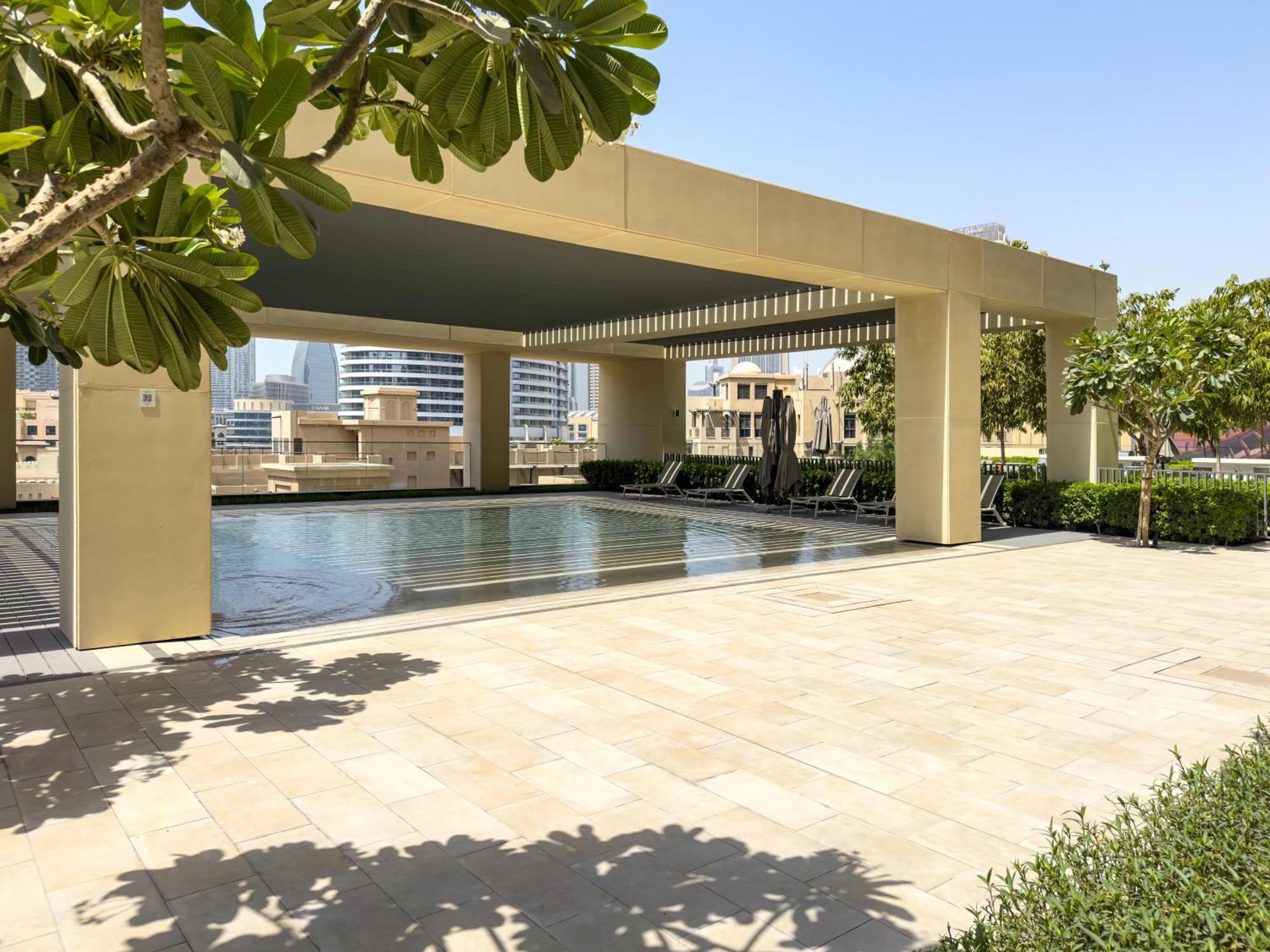Al-fannan At Burj Royale - Best Downtown City View - Brand New Luxury 1 Bedroom Dubai