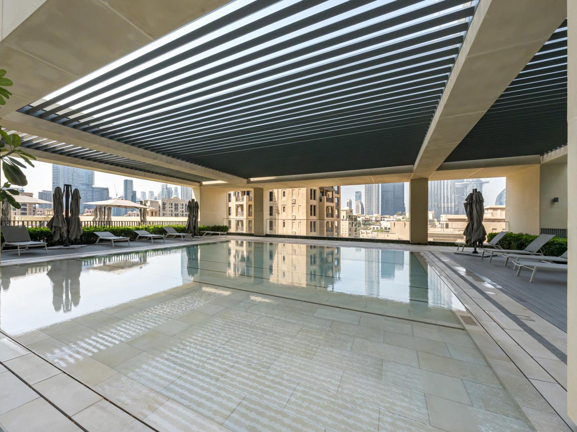 Apartment Al-fannan At Burj Royale - Best Downtown City View - Brand New Luxury 1 Bedroom *