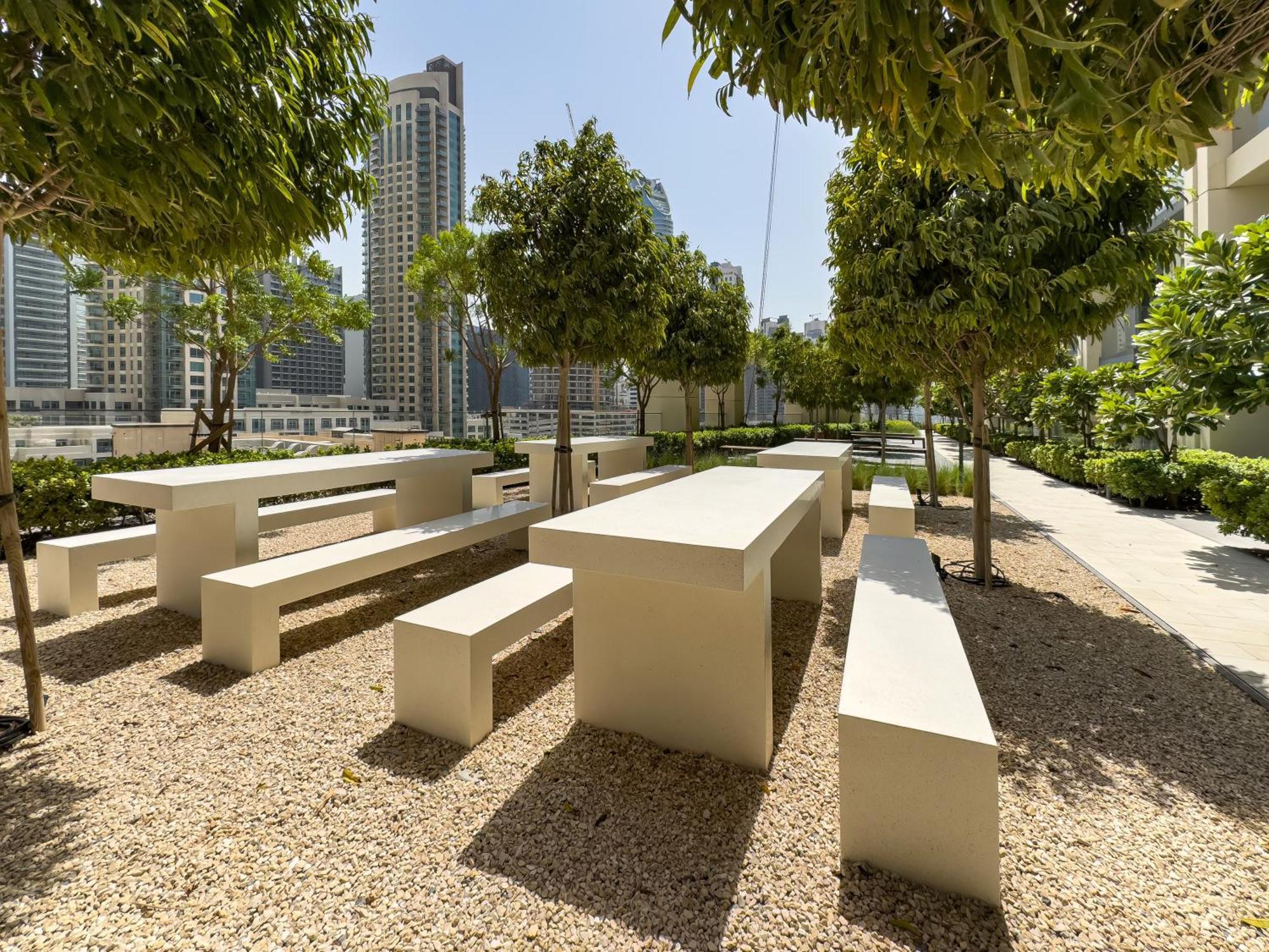 Al-fannan At Burj Royale - Best Downtown City View - Brand New Luxury 1 Bedroom Apartment Dubai