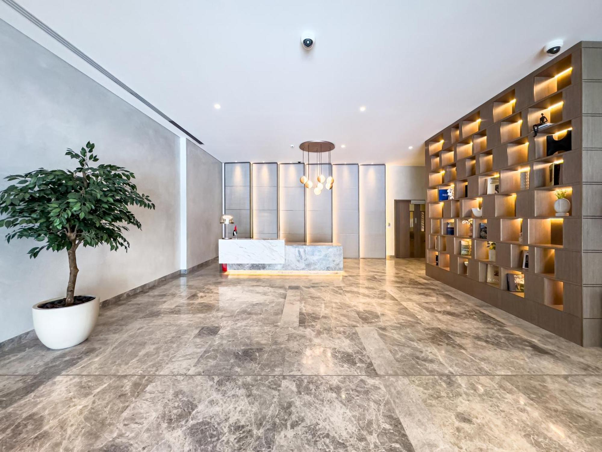 Al-fannan At Burj Royale - Best Downtown City View - Brand New Luxury 1 Bedroom Apartment Dubai