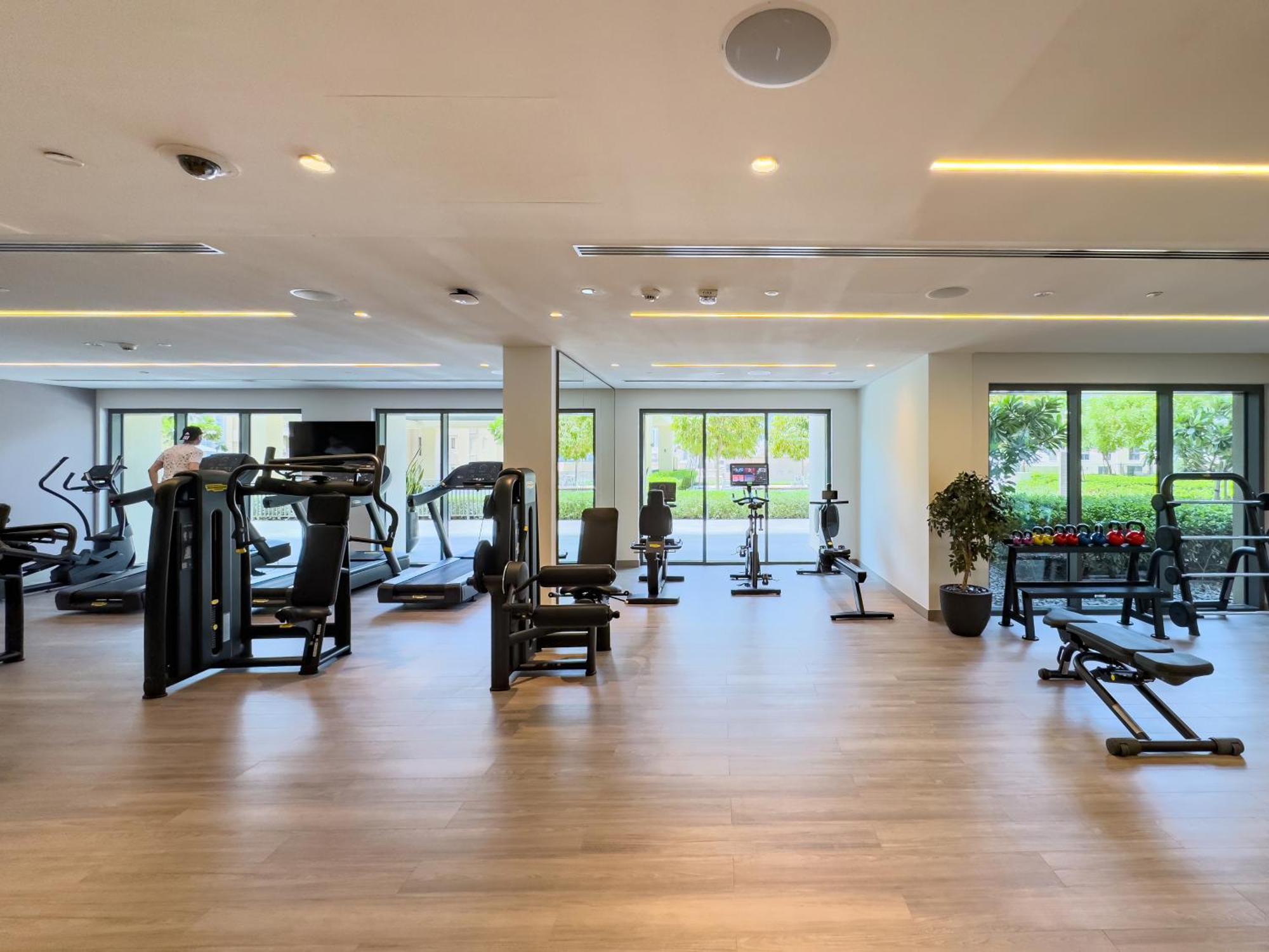 Al-fannan At Burj Royale - Best Downtown City View - Brand New Luxury 1 Bedroom Dubai