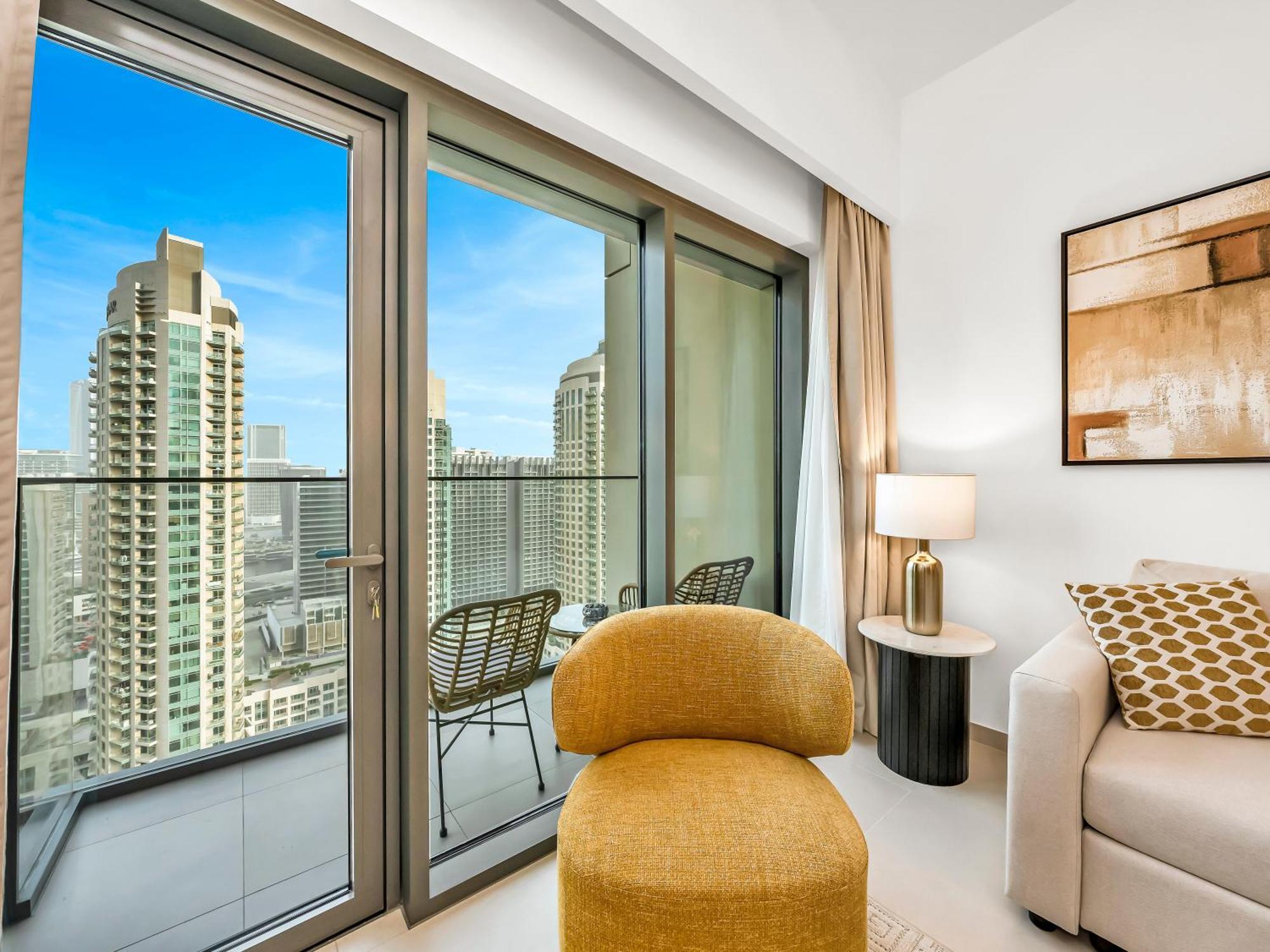 Al-fannan At Burj Royale - Best Downtown City View - Brand New Luxury 1 Bedroom * Dubai