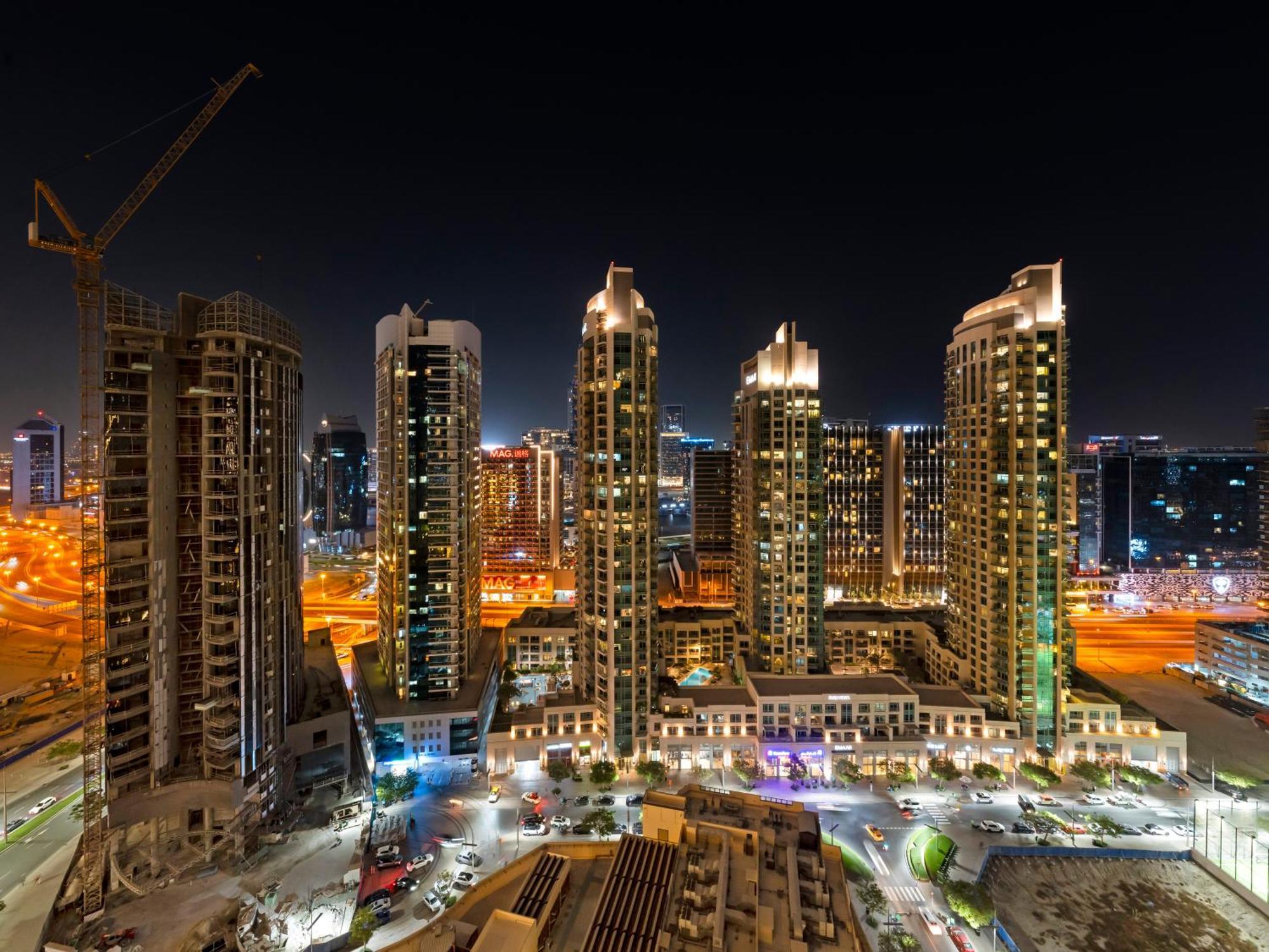 Al-fannan At Burj Royale - Best Downtown City View - Brand New Luxury 1 Bedroom
