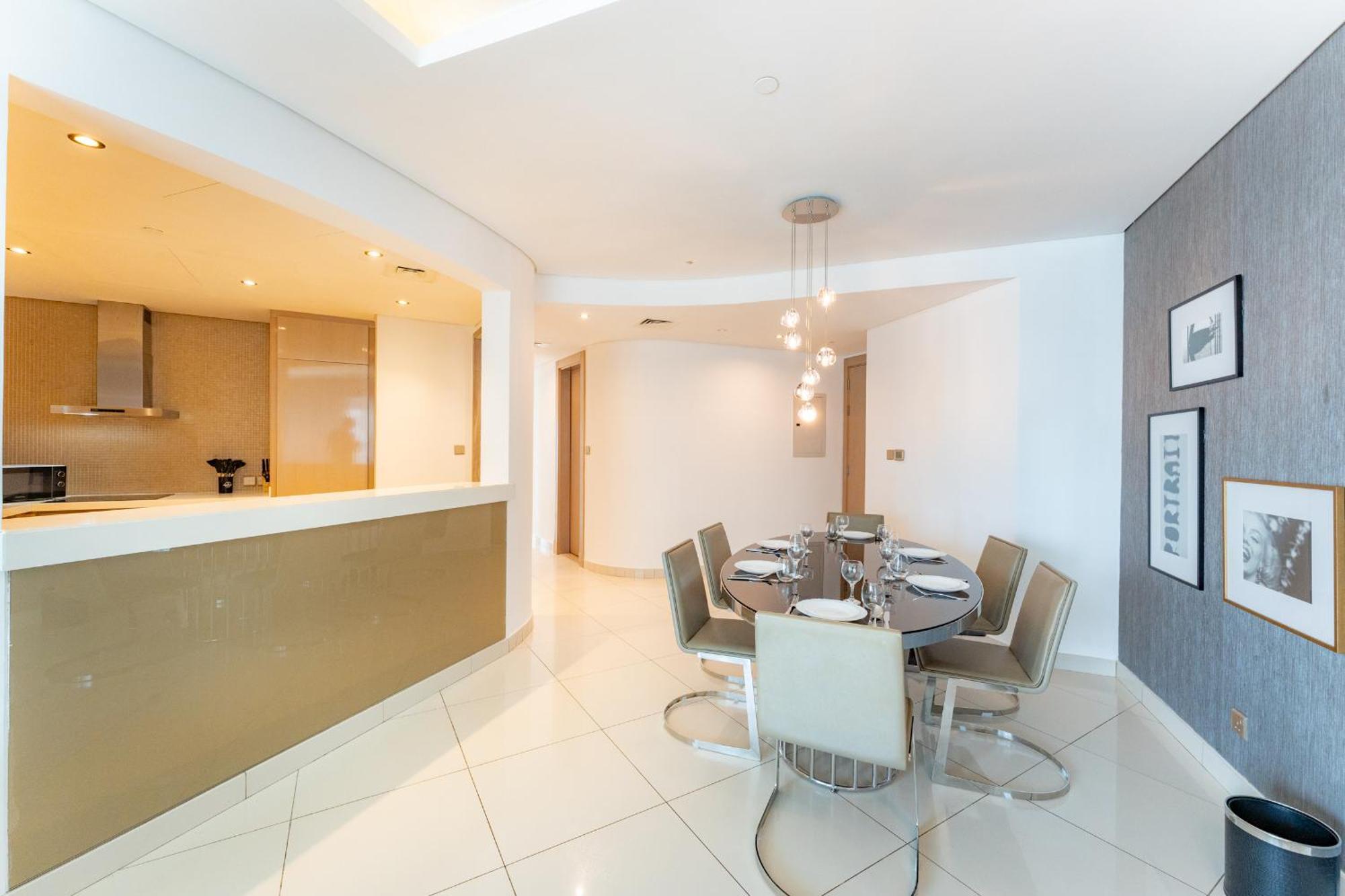 Apartment 3 Bed In Damac Paramount By Pk Holidays