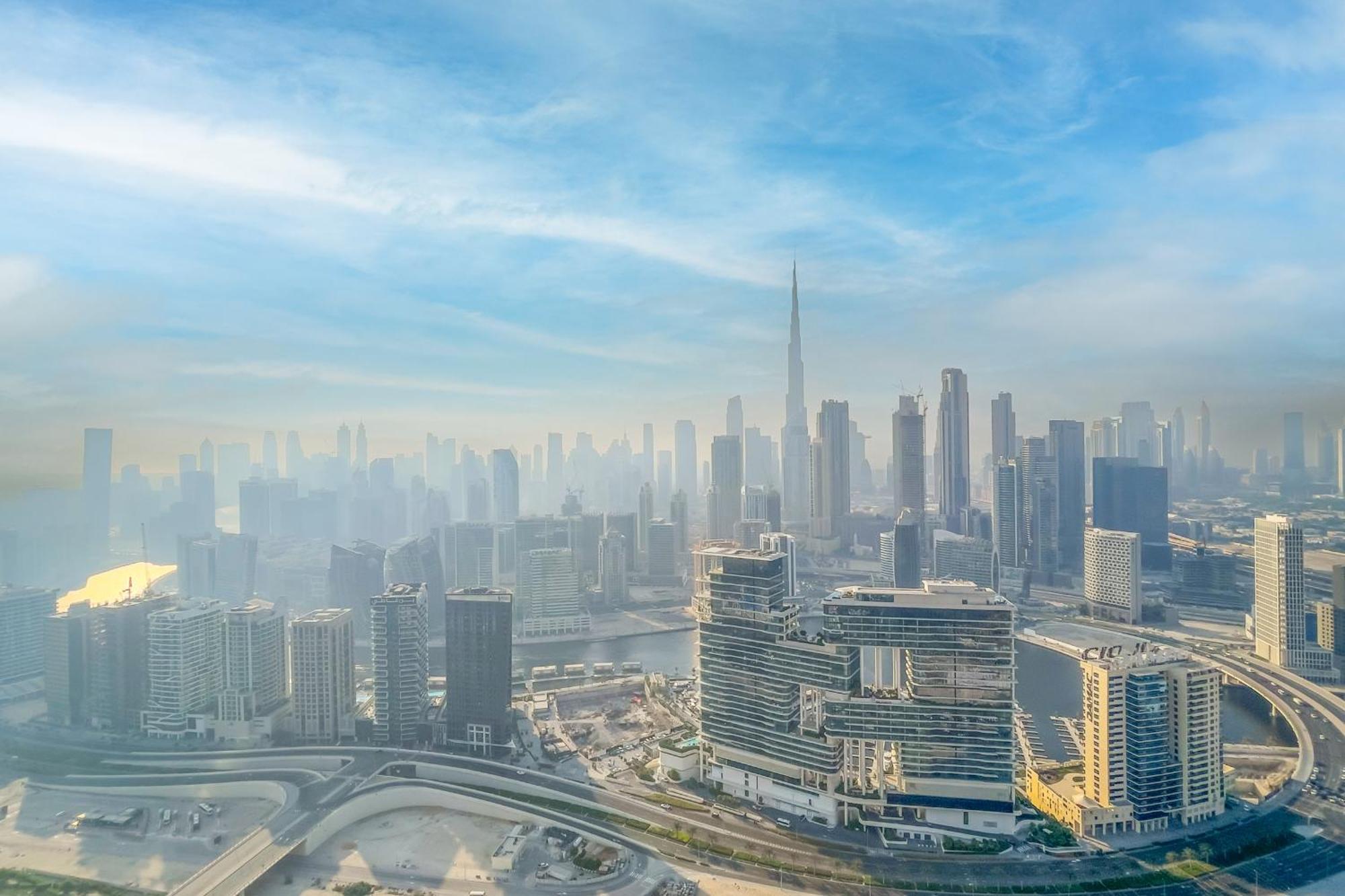 Apartment 3 Bed In Damac Paramount By Pk Holidays *