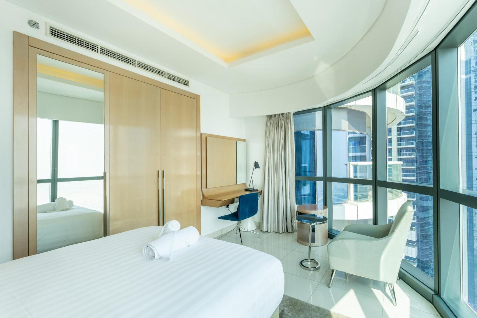 3 Bed In Damac Paramount By Pk Holidays *