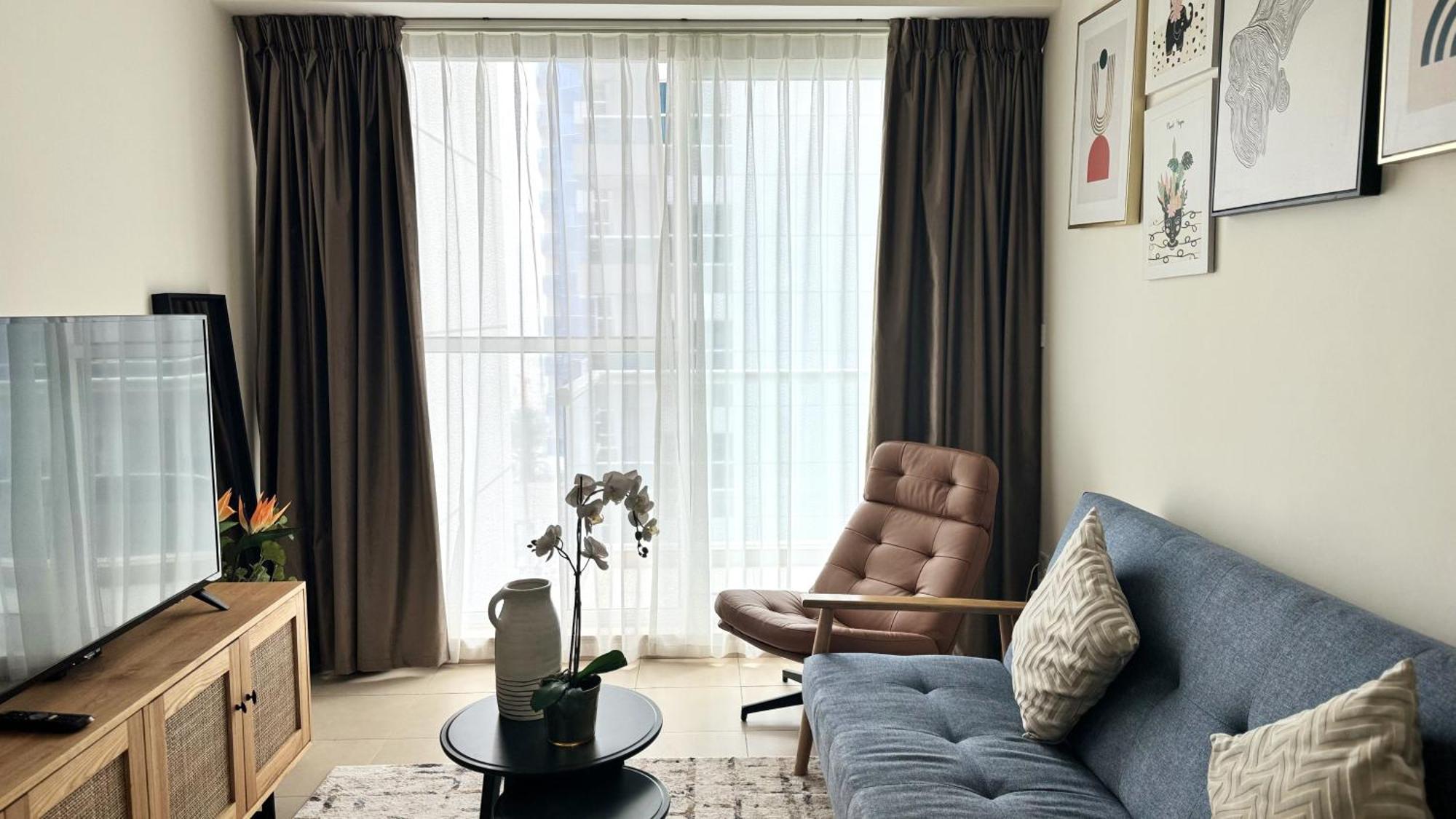 Comfortable And Spacious 1 Bedroom In Business Bay Apartment