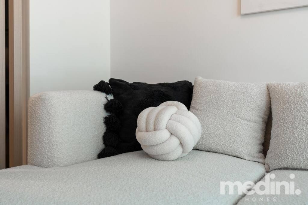 1-bedroom - In Emaar Creek Harboor Apartment *