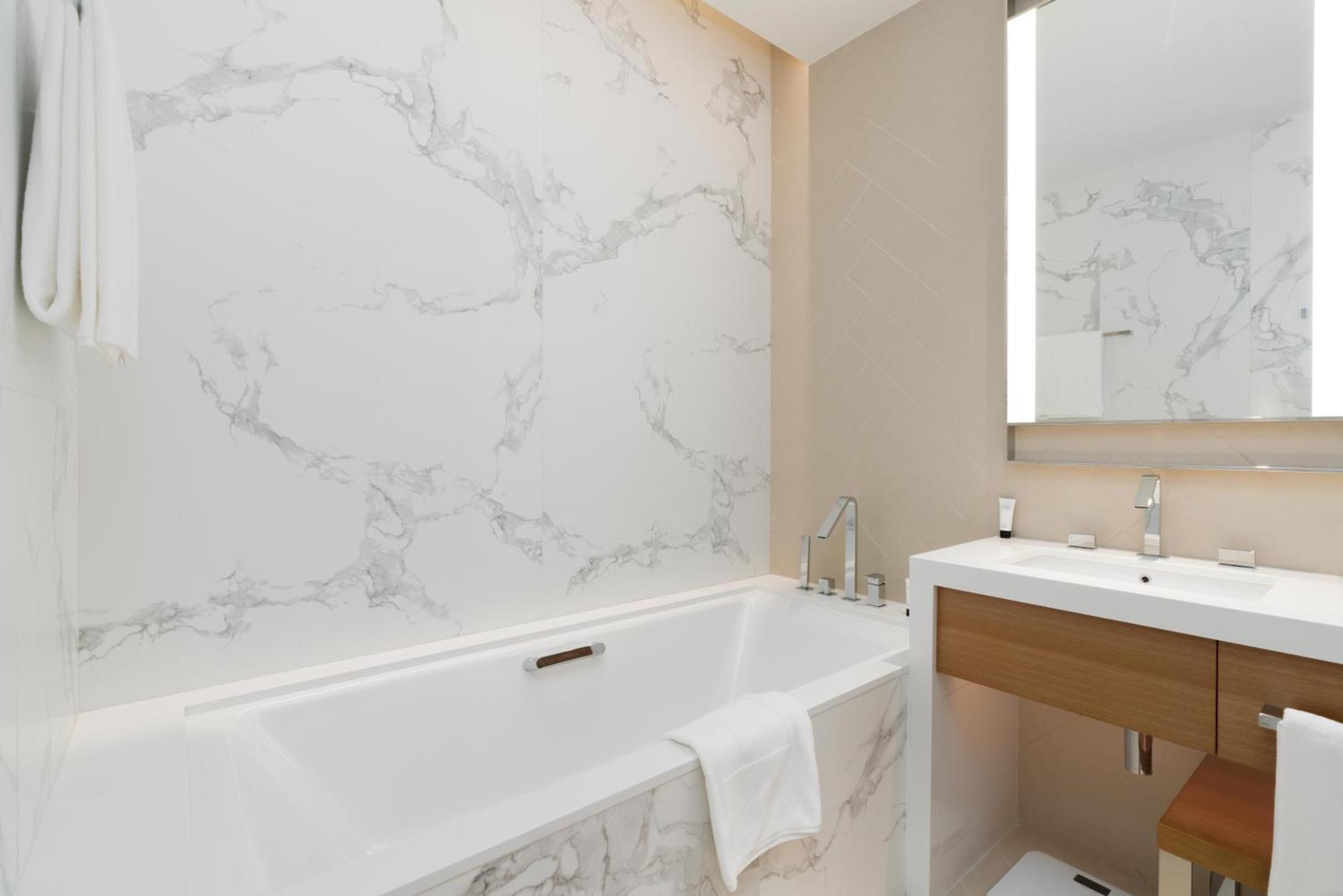 The Address Opera 2 - Across Mall Apartment Dubai