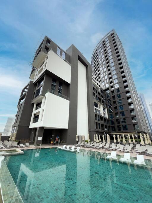 Apartment Rare Luxury 1bdr 15 Northside *