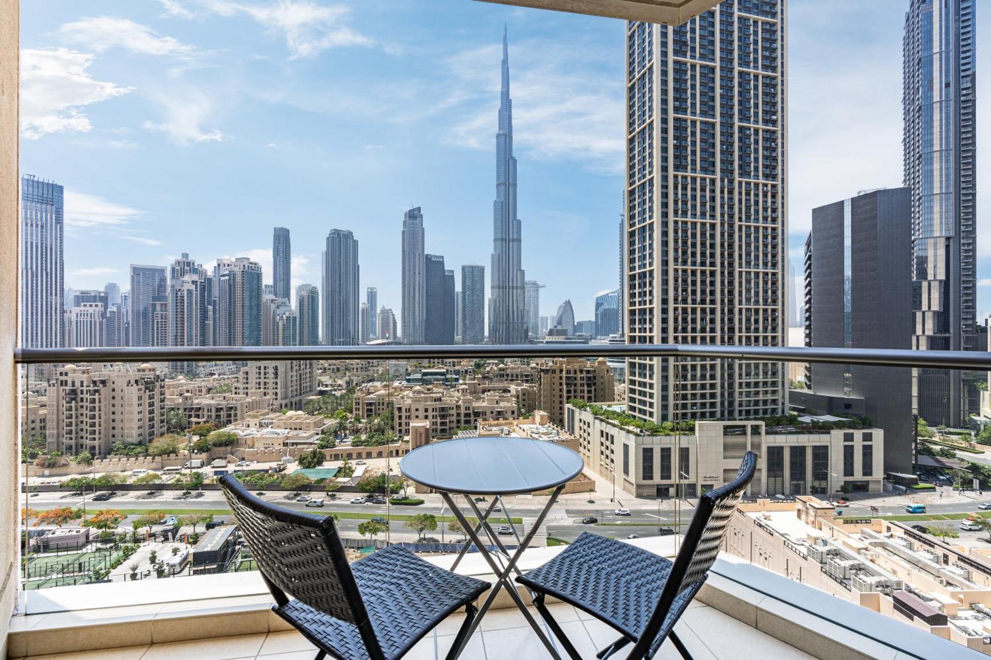 Premium With Panoramic Burj Khalifa Views Apartment *