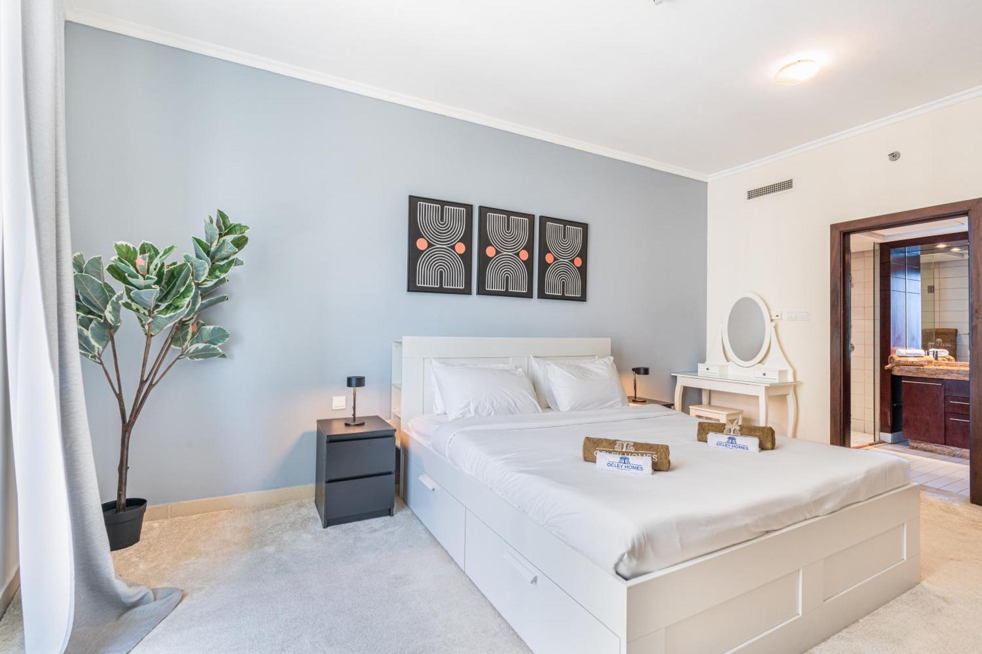 Premium With Panoramic Burj Khalifa Views Apartment