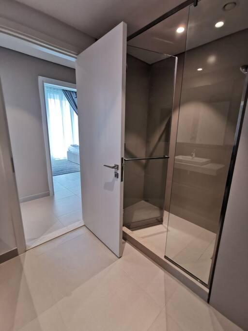 Like - 5401 Modern With Burj Khalifa View