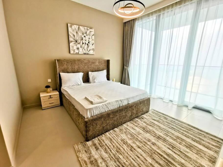 Like - 5401 Modern With Burj Khalifa View Apartment