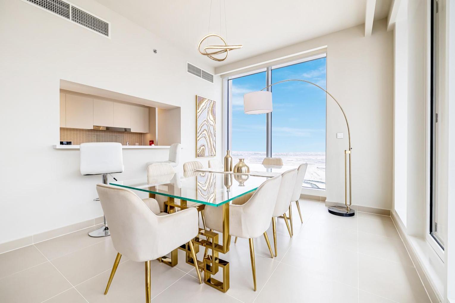 Modern On 33rd Floor In Creek Dubai