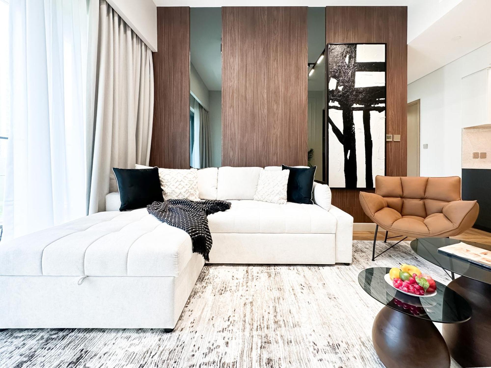 Downtown Elegance - Stylish Urban Retreat Dubai