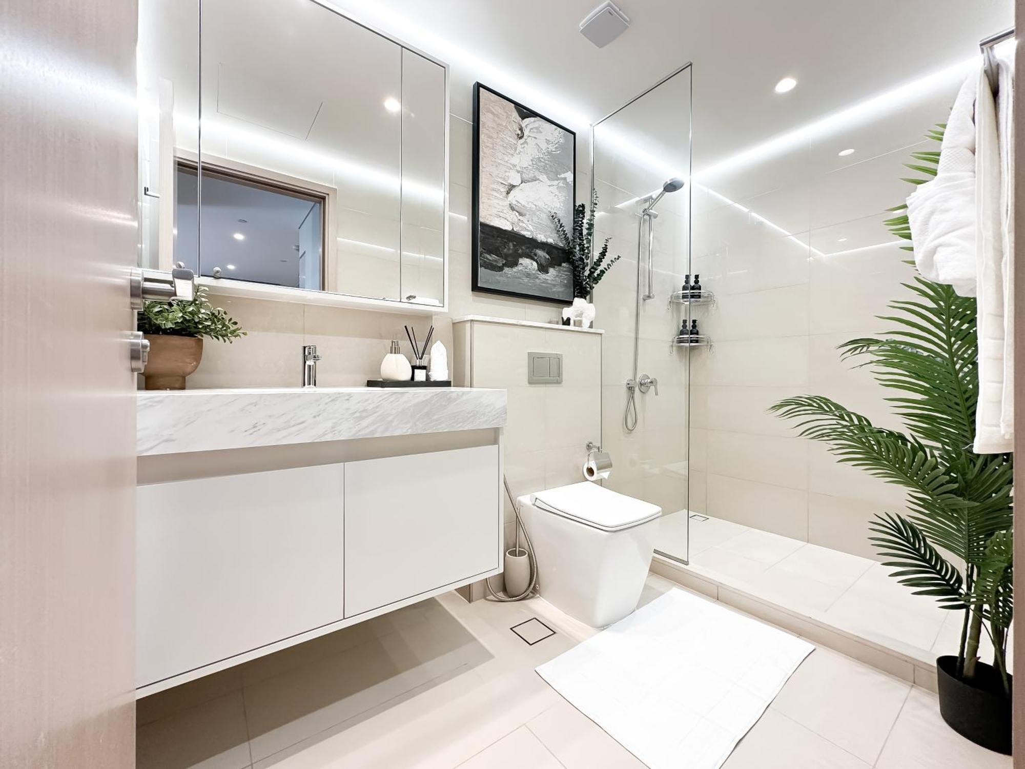 Downtown Elegance - Stylish Urban Retreat *