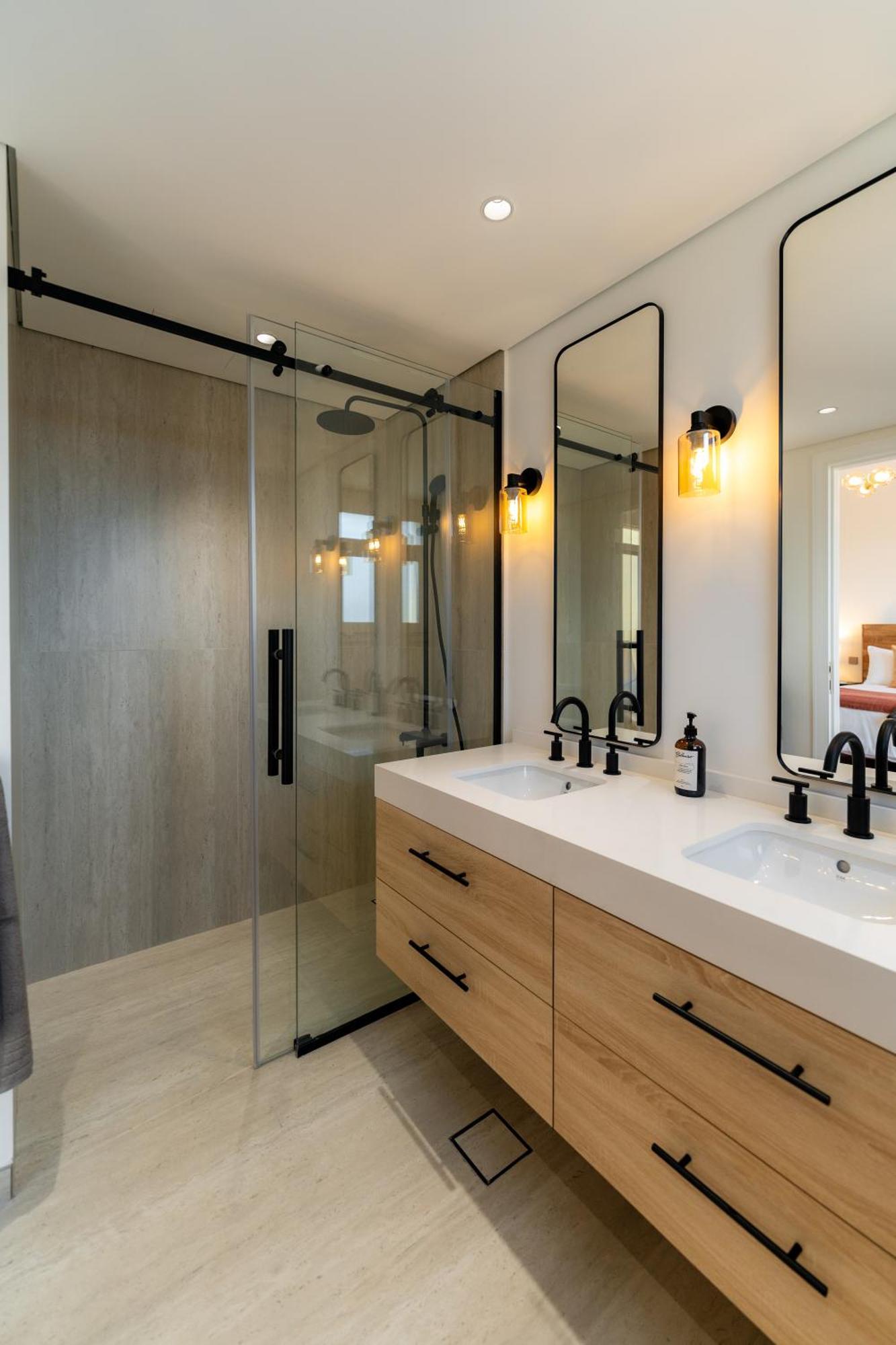 Villa Luxury In Ranches 1, On Pool And Park