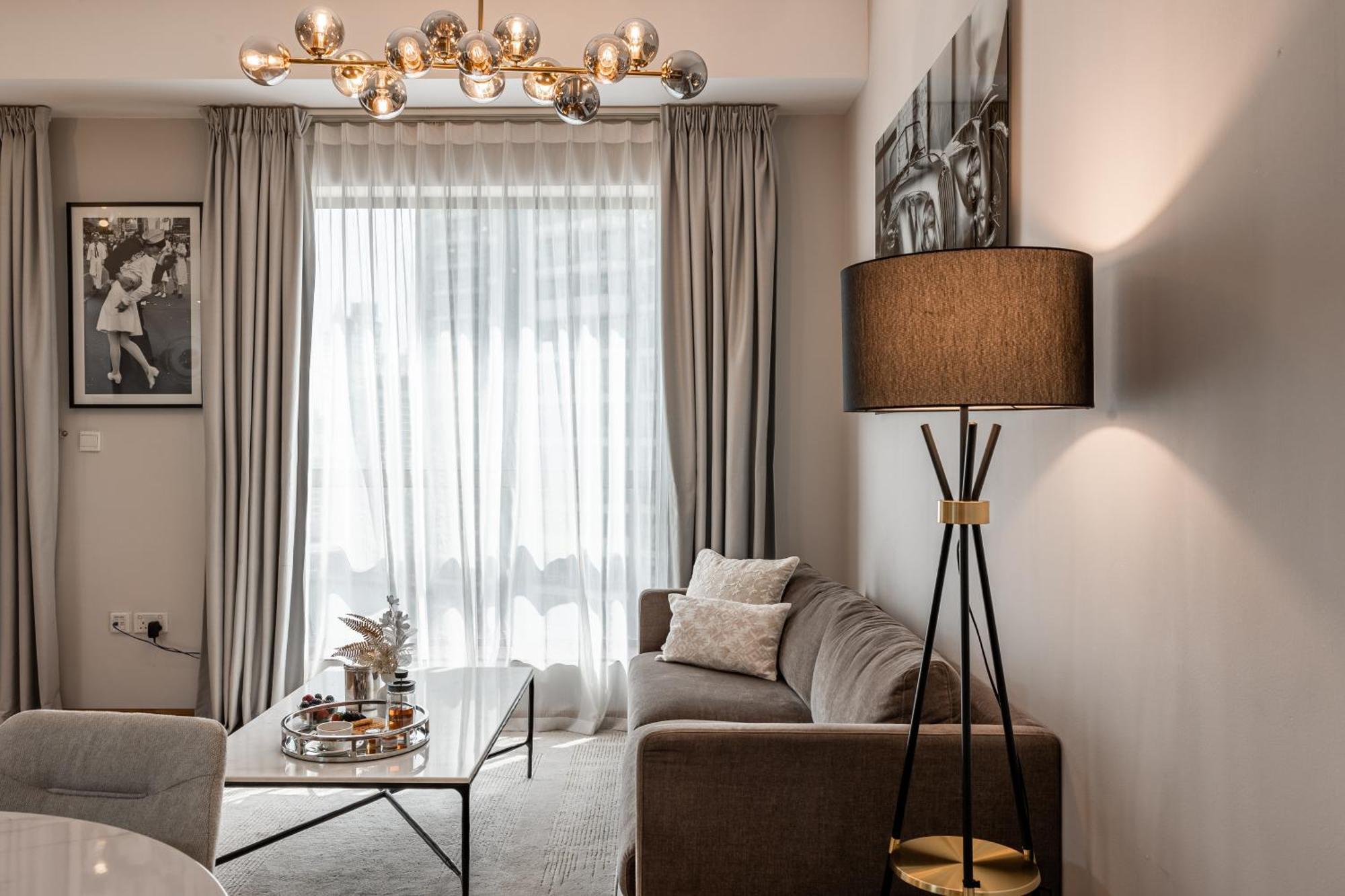 Apartment Luxury 1 Bedroom With Beautiful Marina View! *