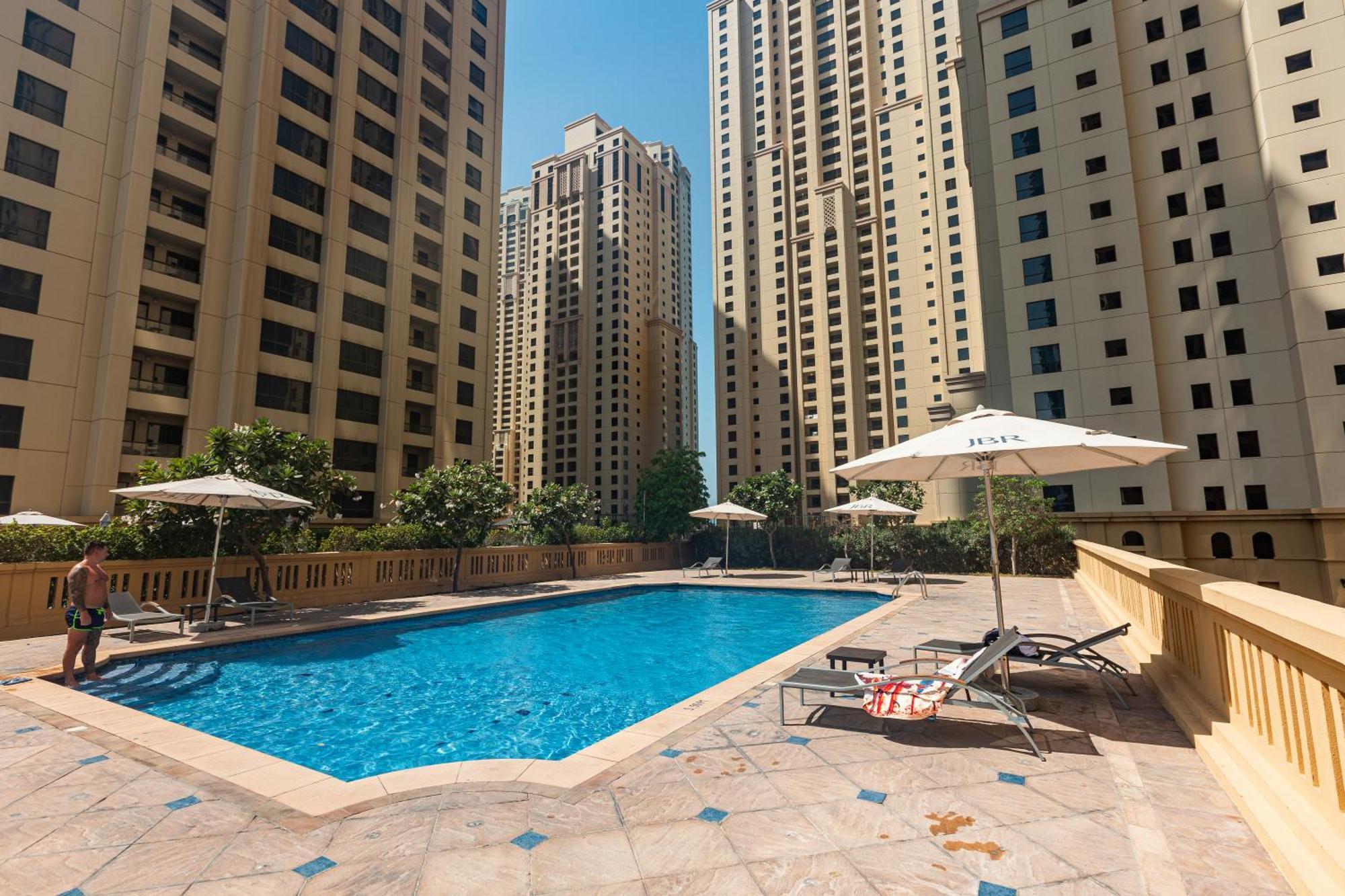 Luxury 1 Bedroom With Beautiful Marina View! Dubai