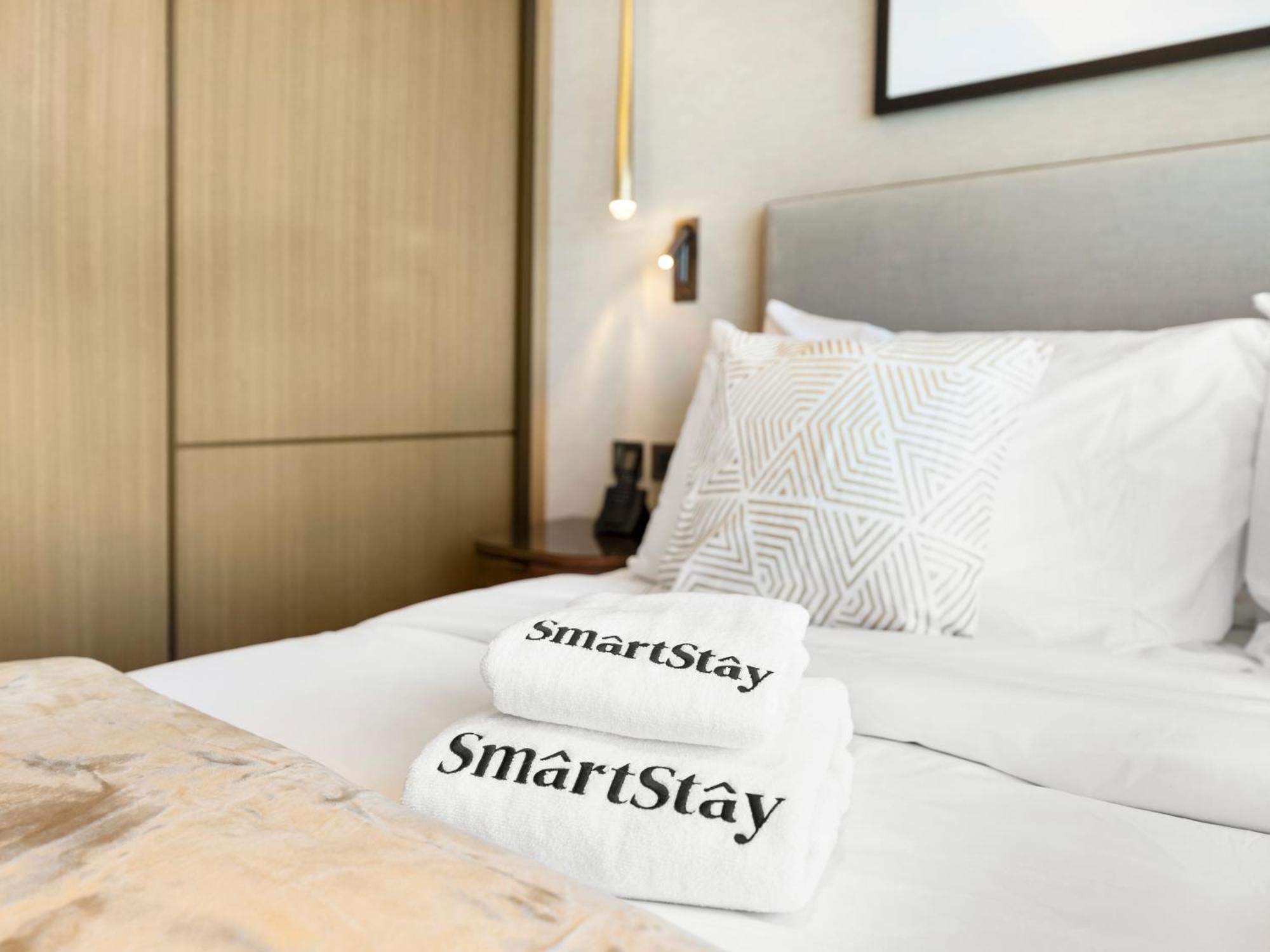 Smartstay At Address Opera - Brand New Luxury Residences - Near Burj Khalifa And Mall Apartment Dubai
