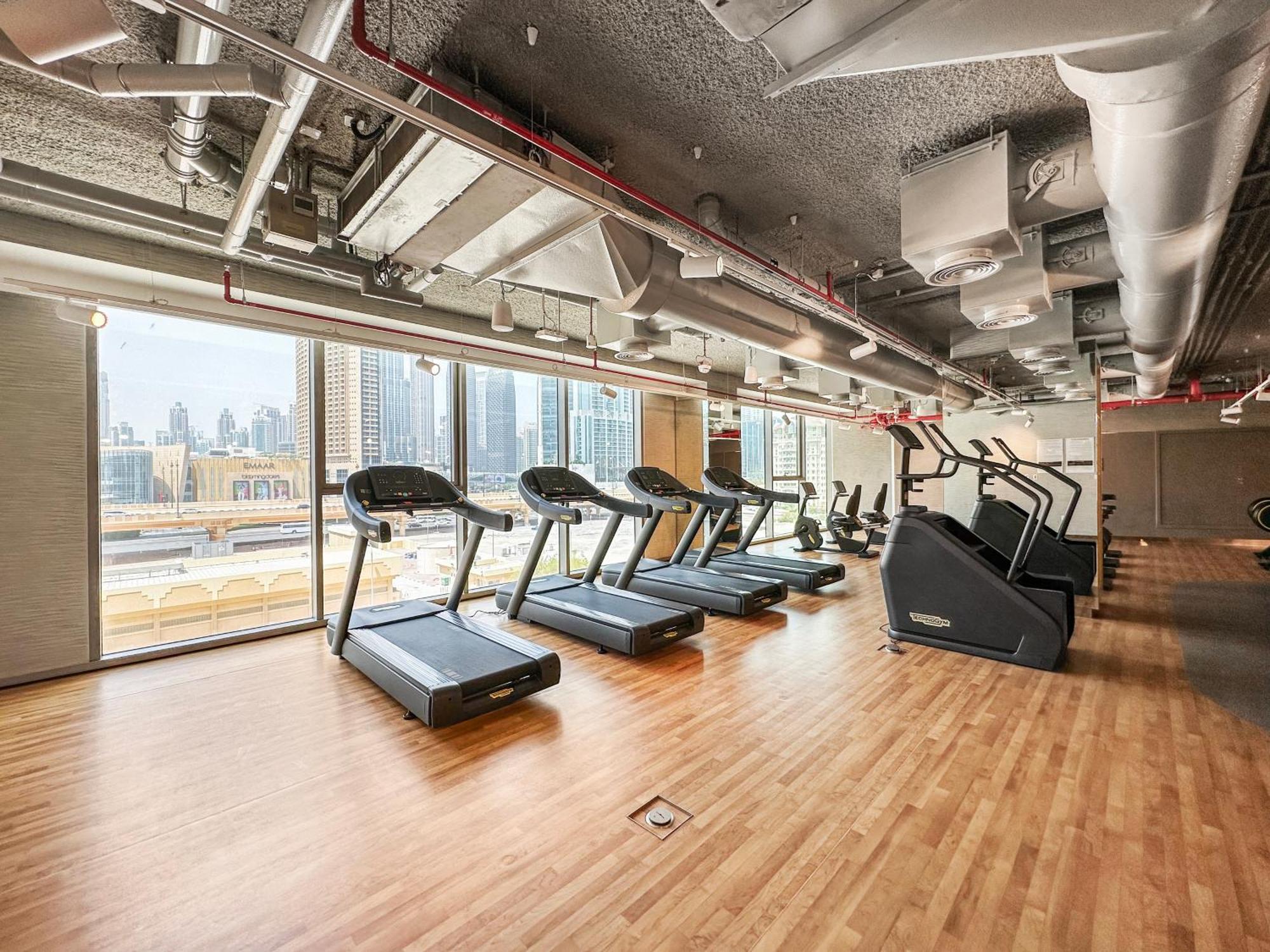 Modern 1bed Less Than 2km Walk From Burj Khalifa *